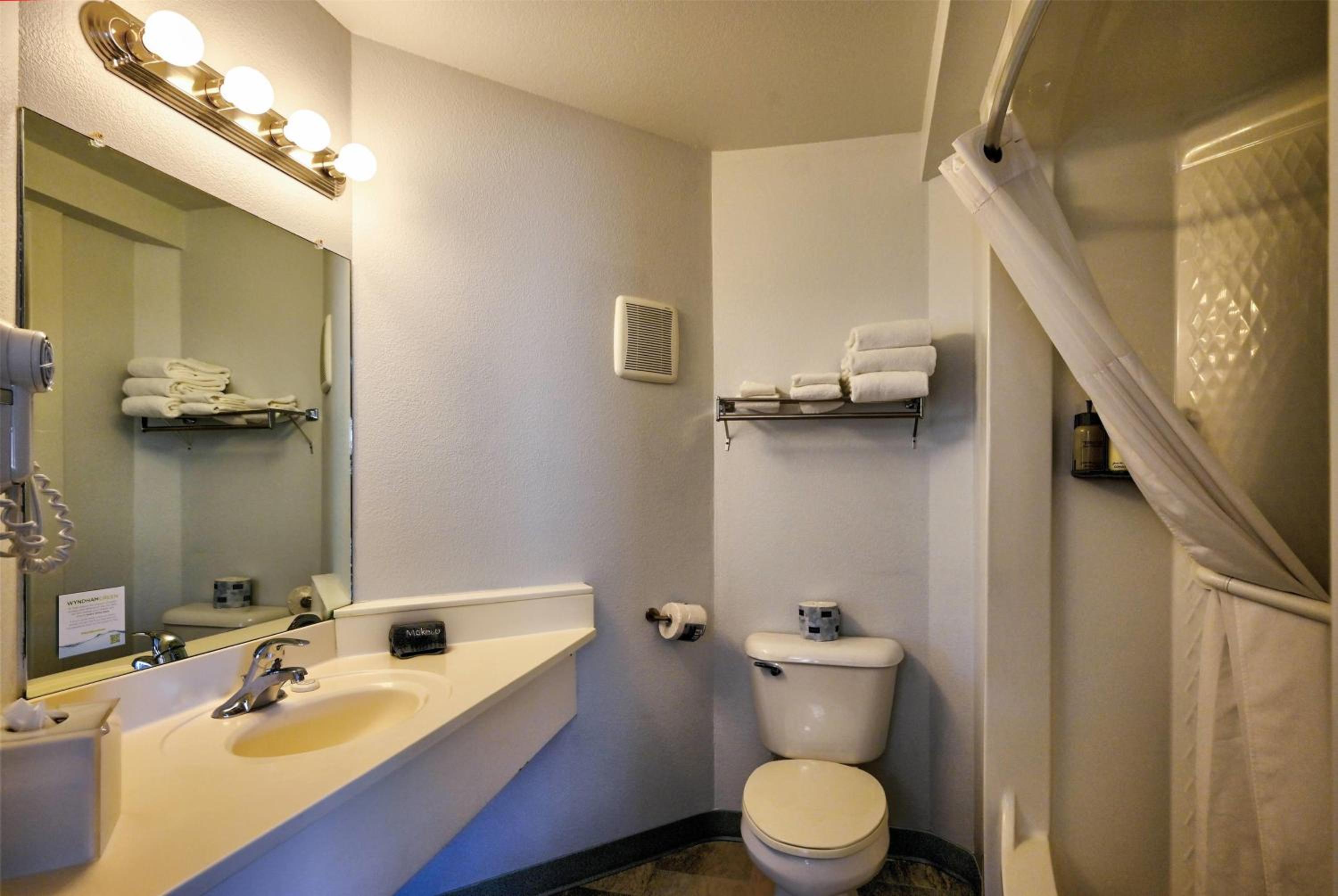King Room with Mountain View - Non-Smoking - Photo 5