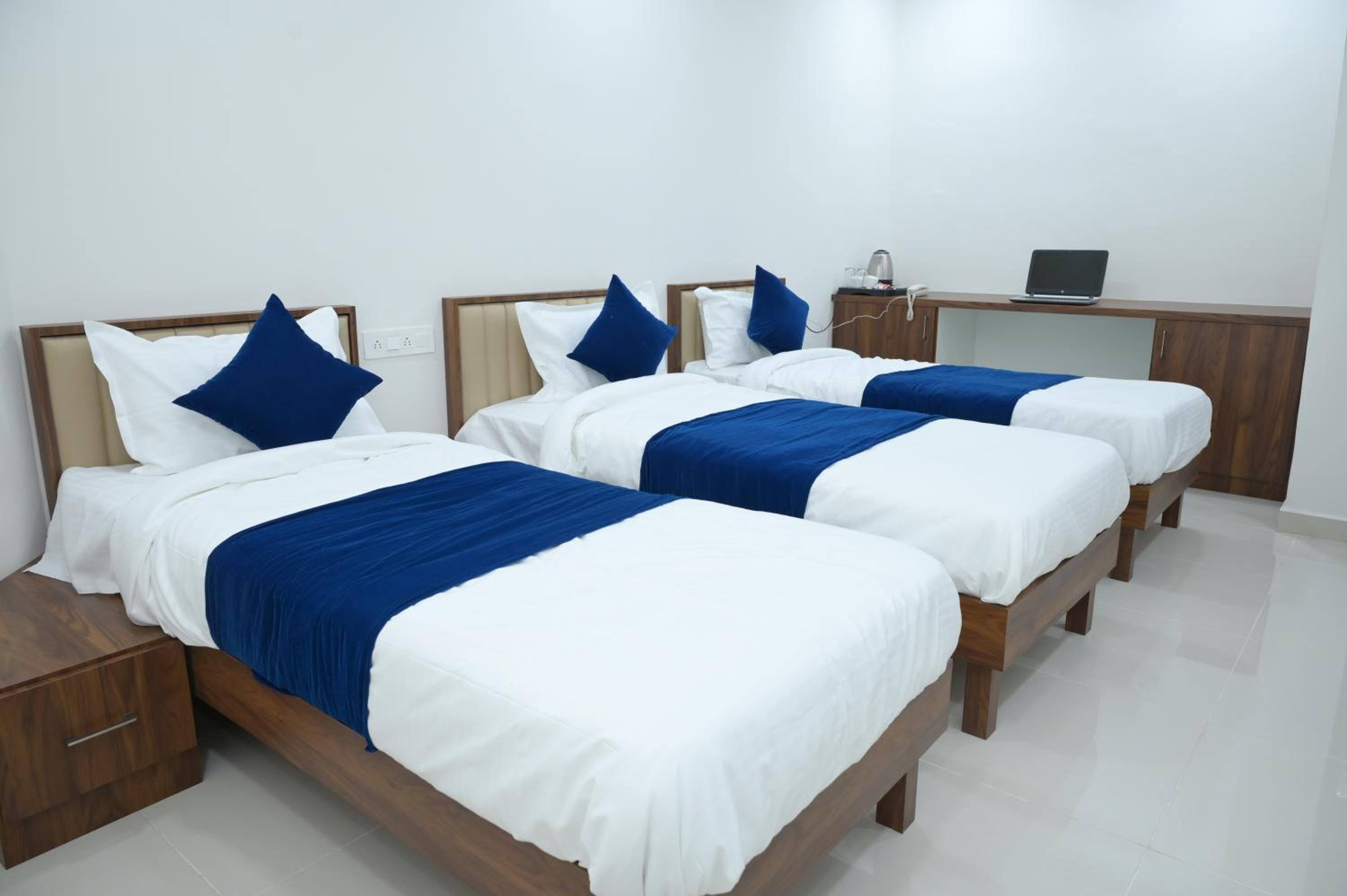 Deluxe Triple Room - Photo 6