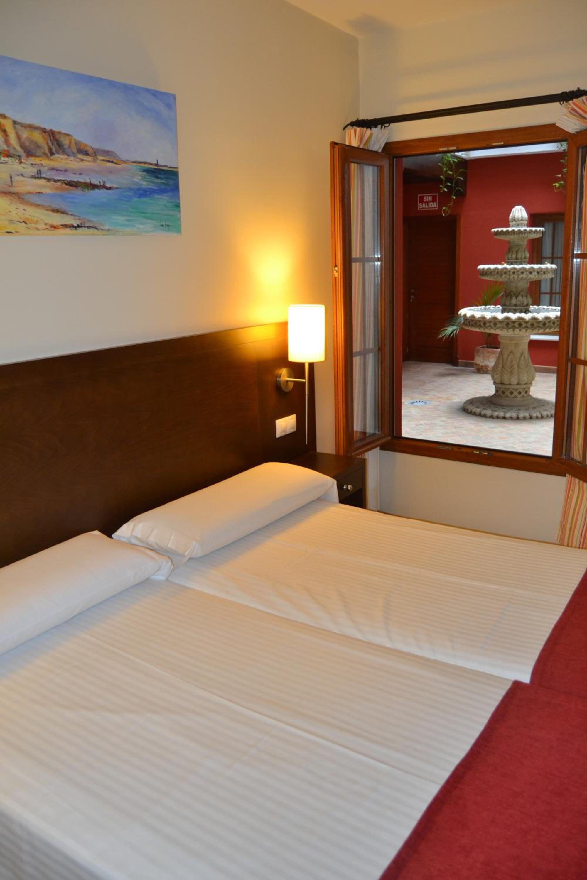 Triple Room photo 2