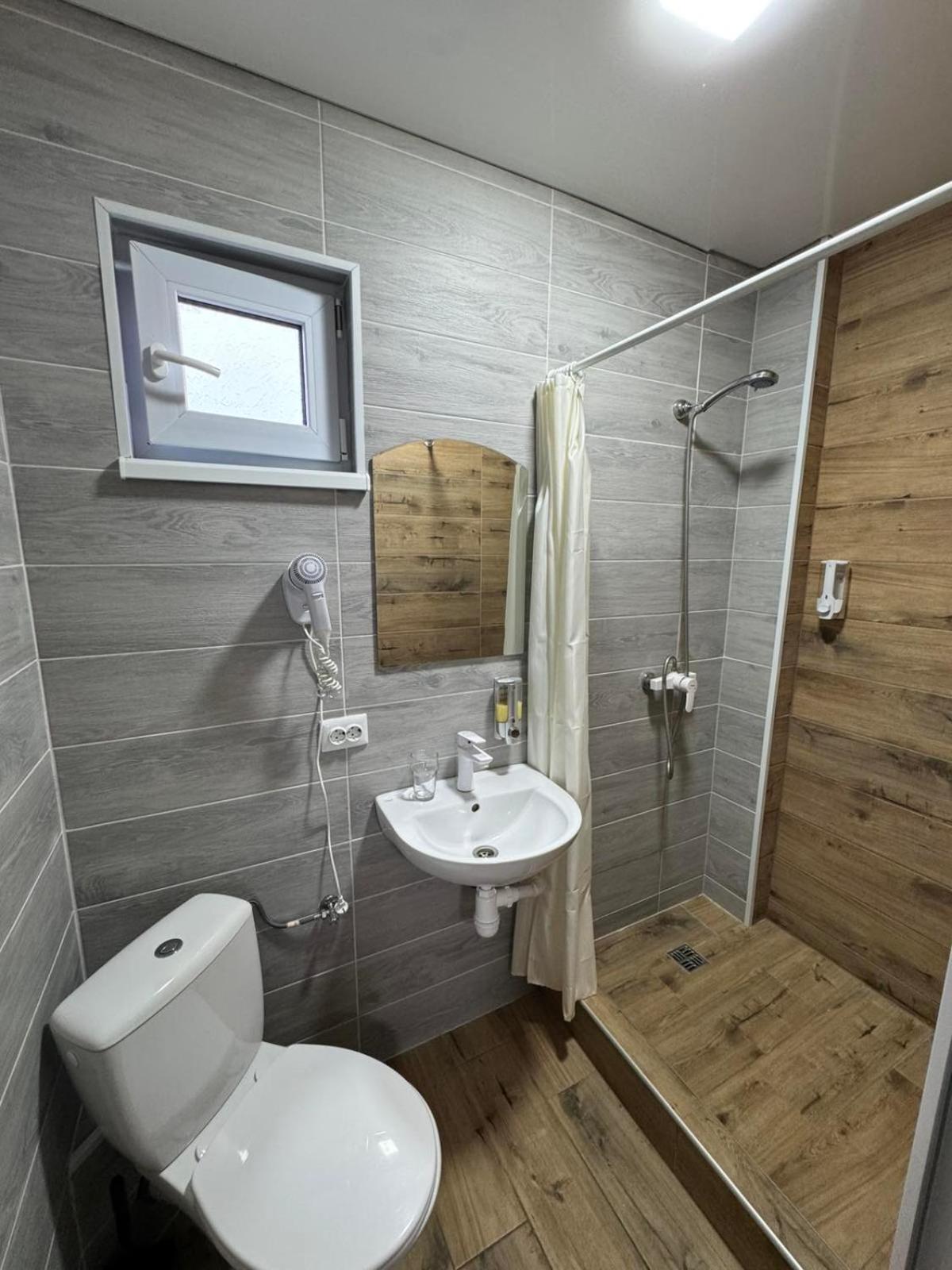 Suite photo 1
