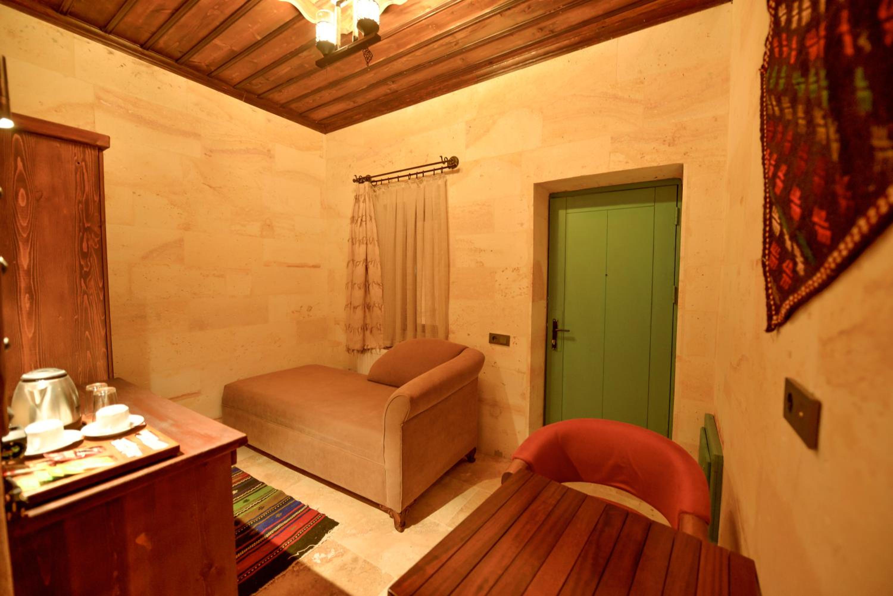 Double Room with Balcony photo 3