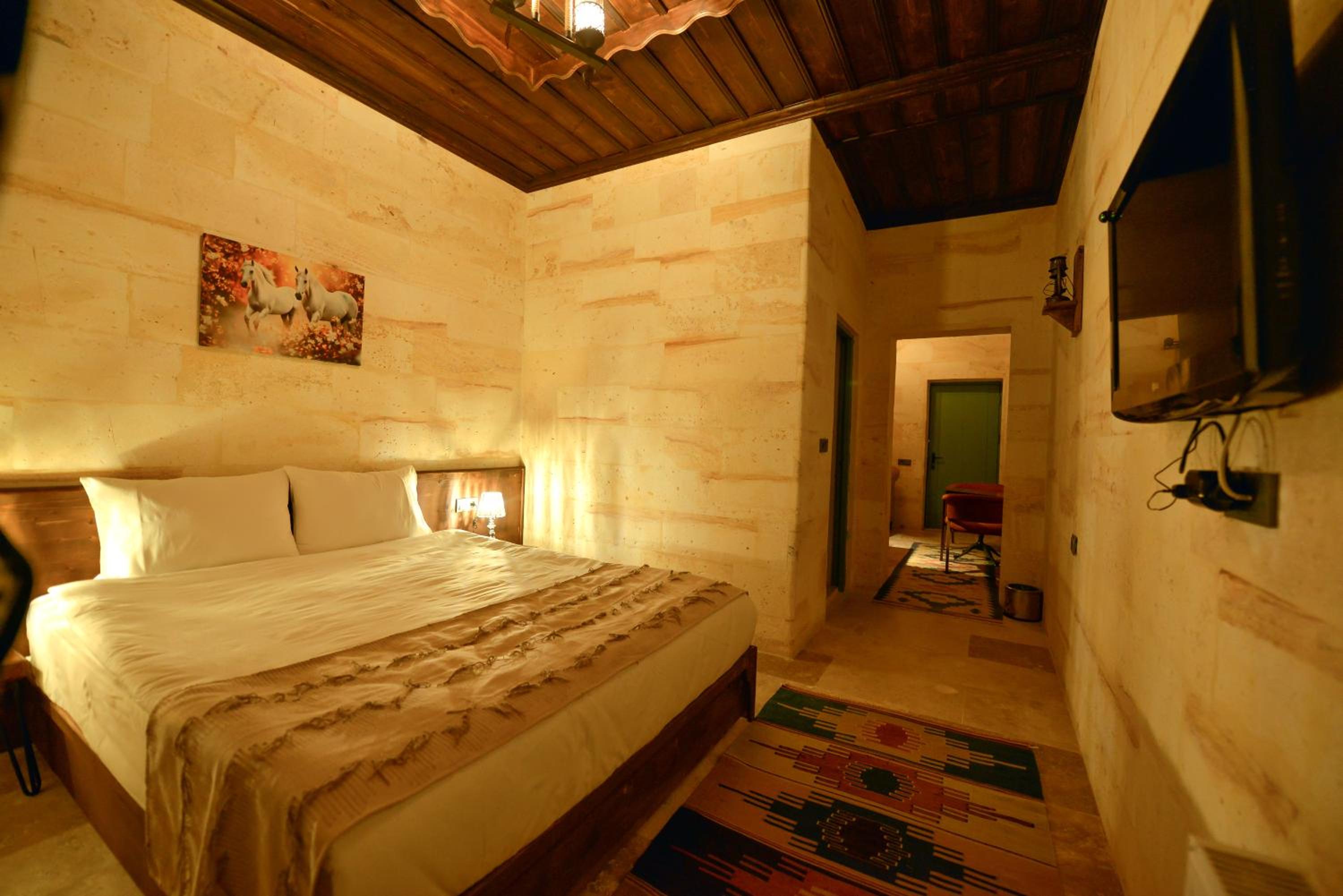 Double Room with Balcony photo 2