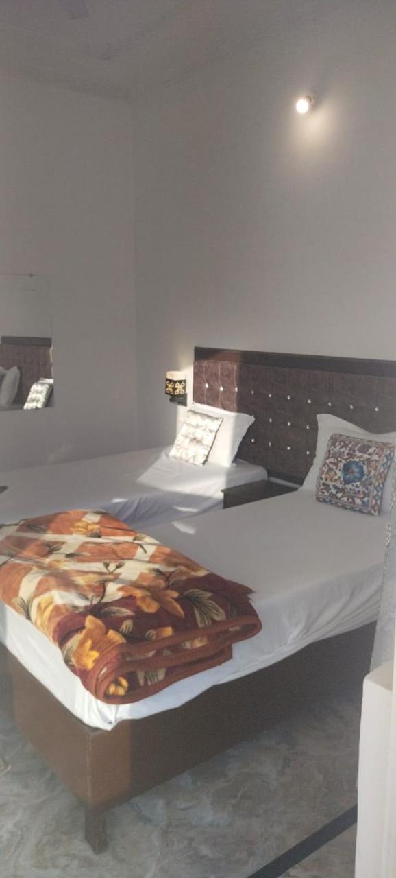 Budget Double Room photo 2