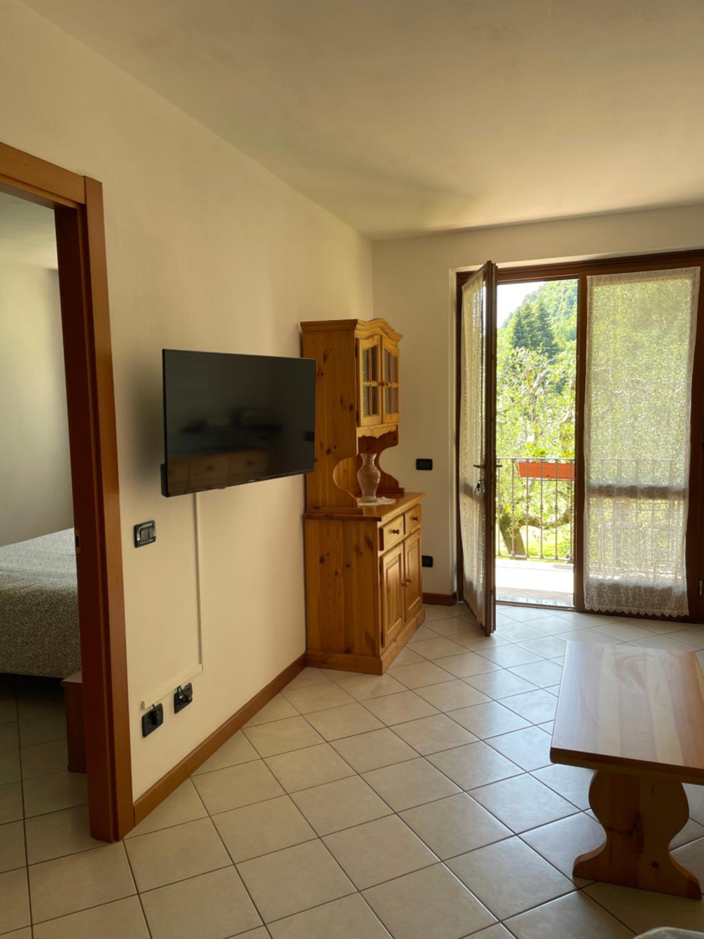One-Bedroom Apartment with Terrace