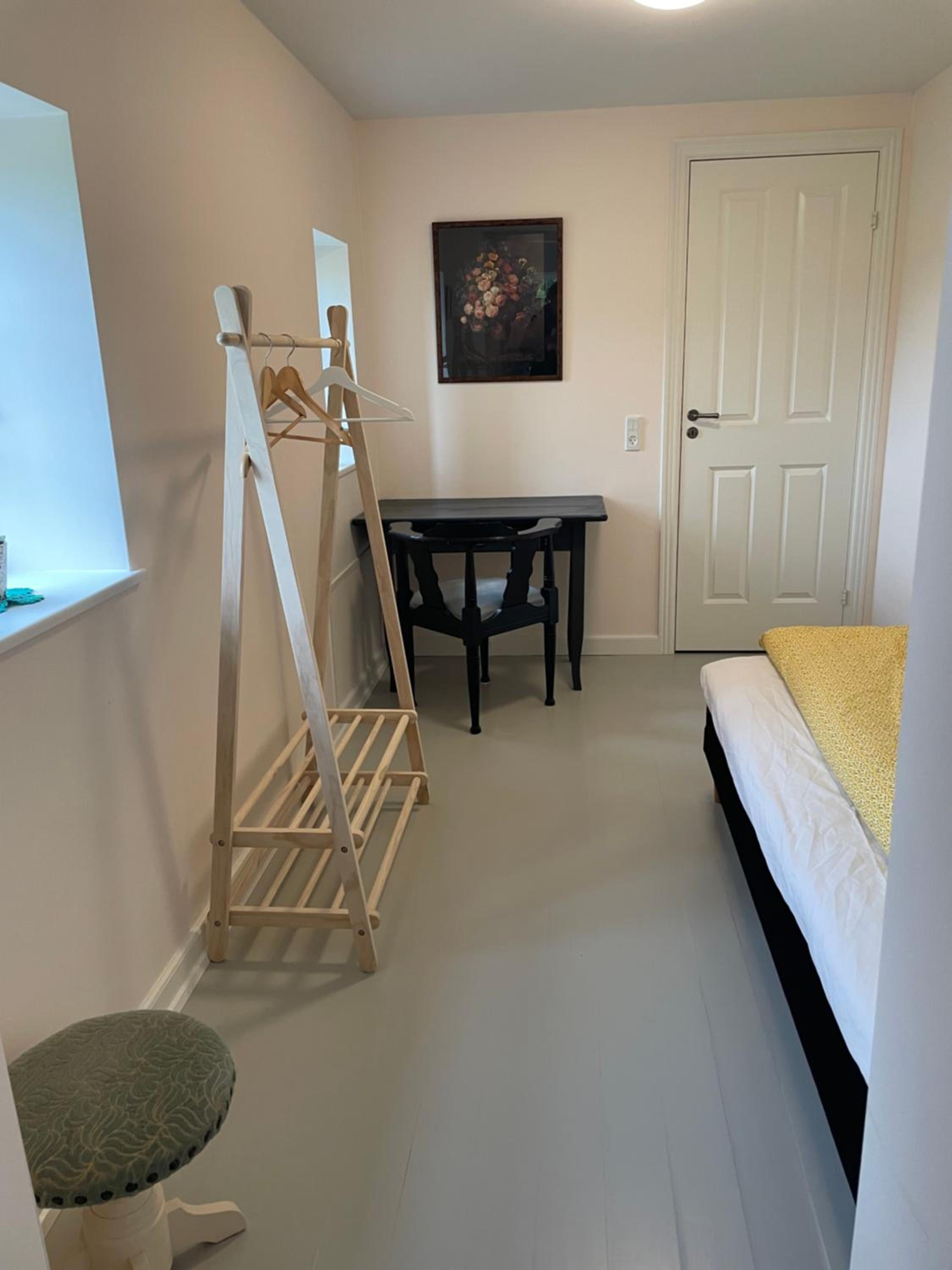 Single Room with Bathroom photo 3