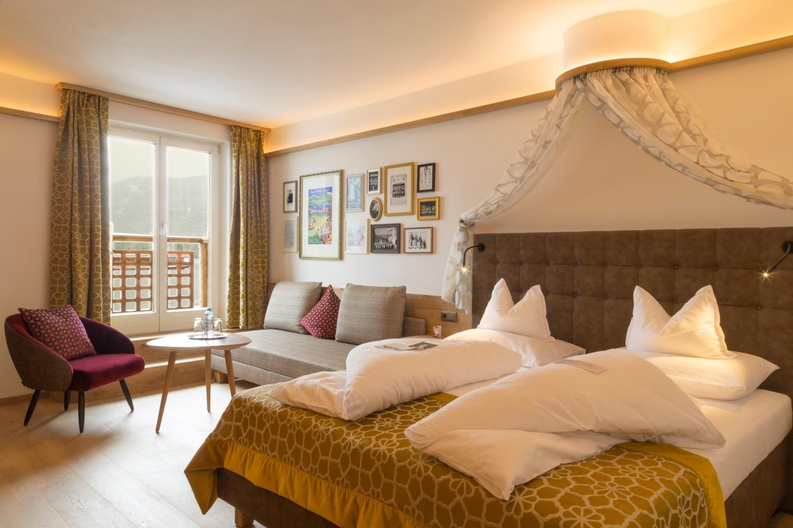 Deluxe Doppel-/Zweibettzimmer mit Seeblick