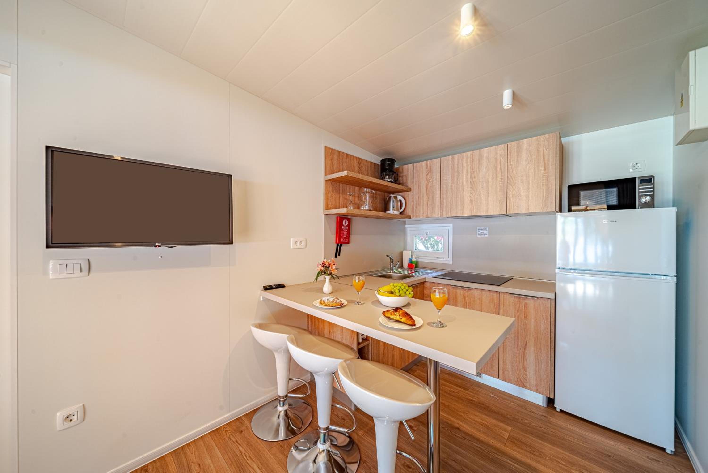 Mobile home Deluxe Sea view photo 3