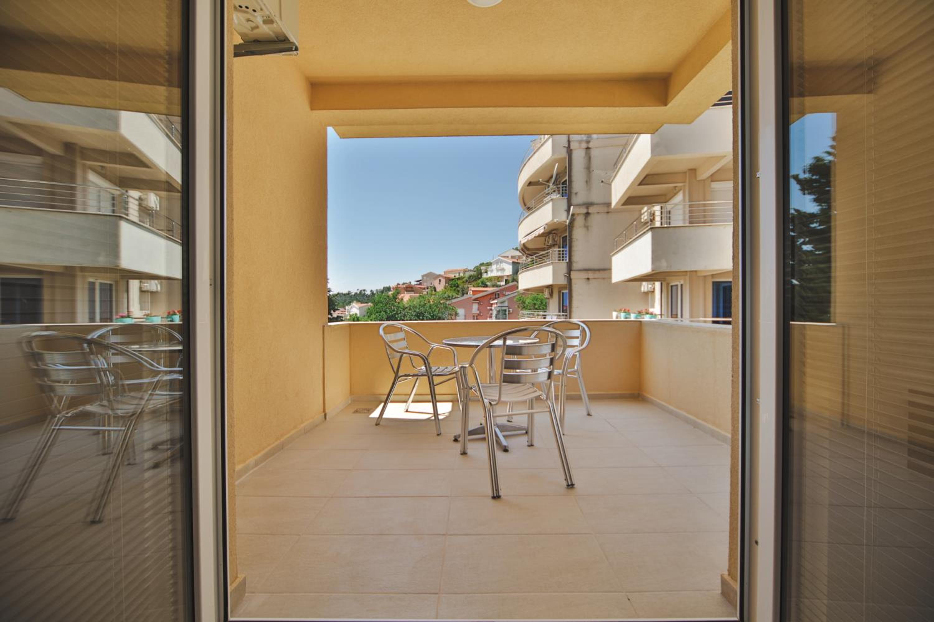 Apartment with Sea View