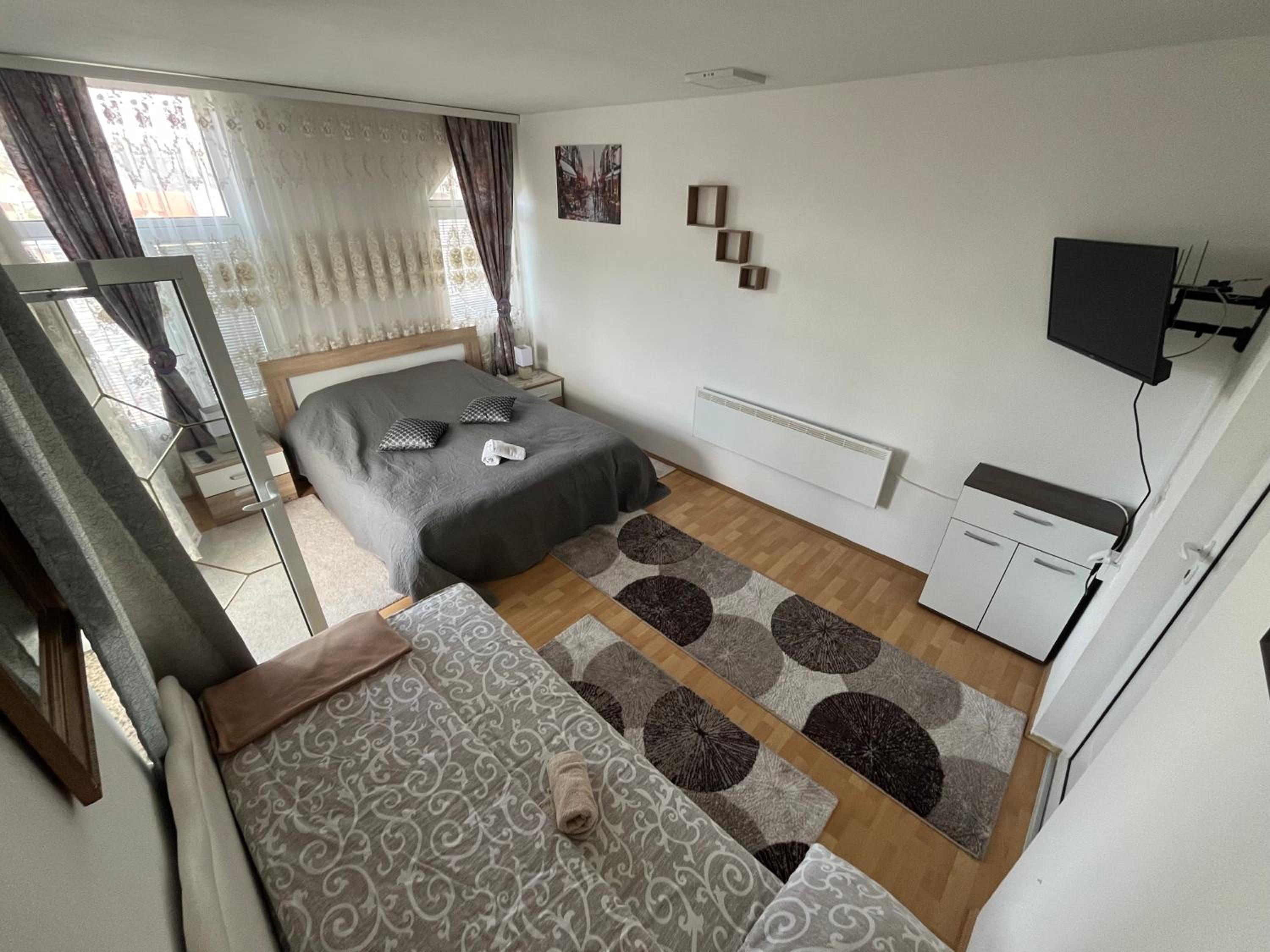Double Room with Balcony photo 3