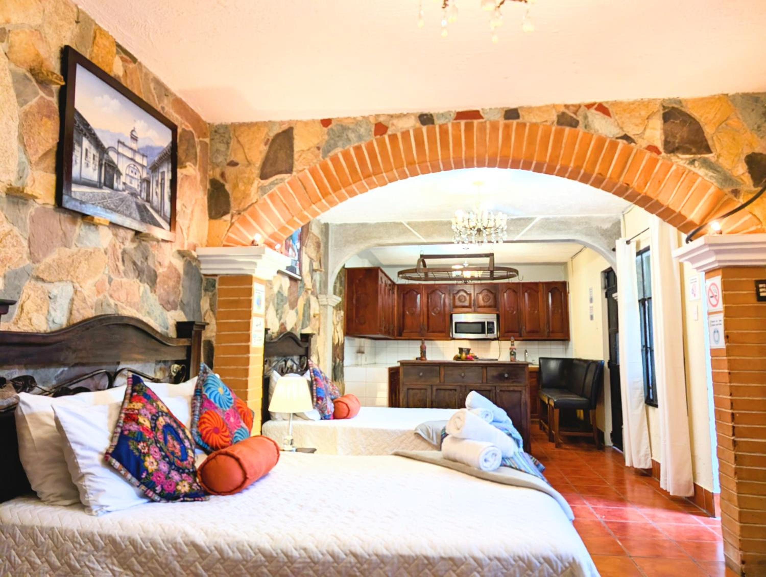 Superior Family Room photo 2