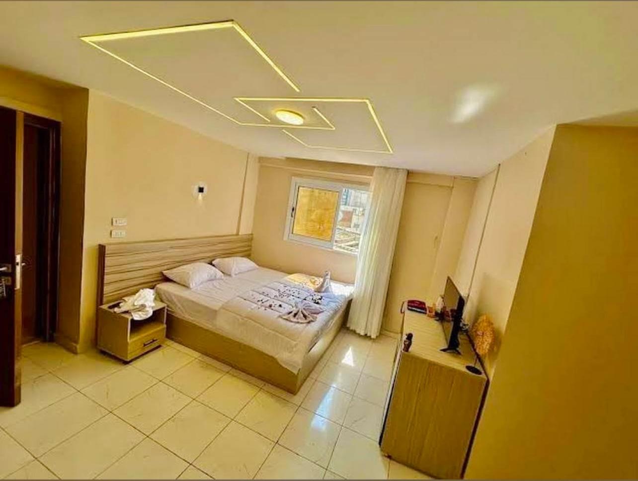 Deluxe Room (2 Adults + 1 Child) photo 2