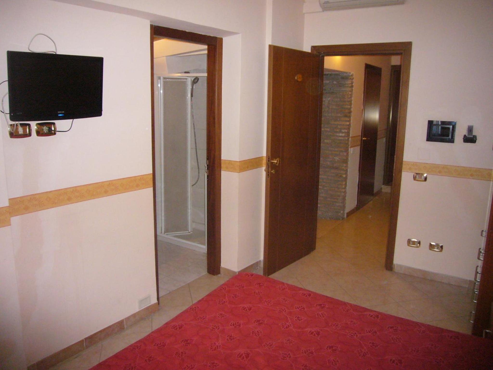 Standard Twin Room photo 3