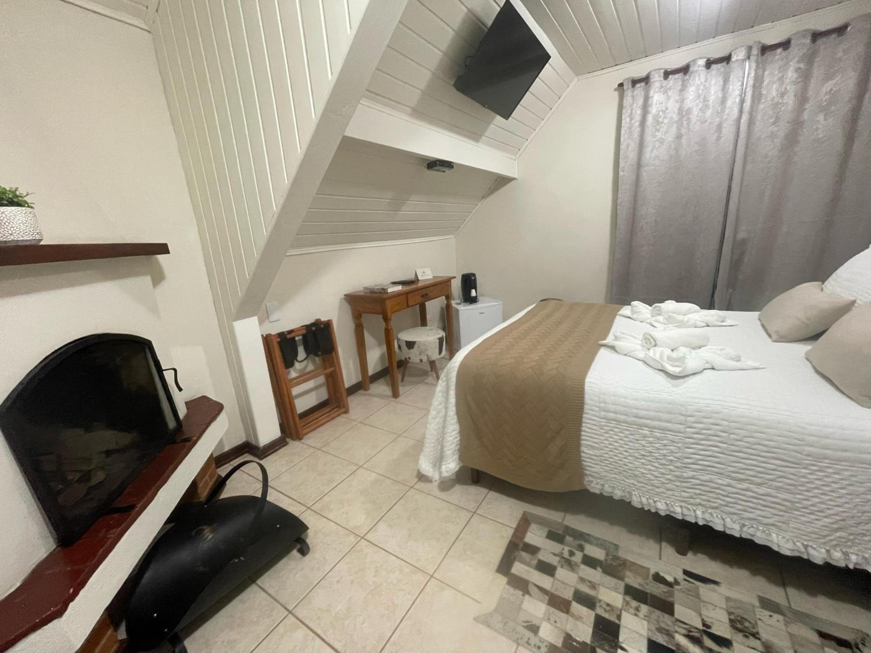 Standard Double Room photo 2