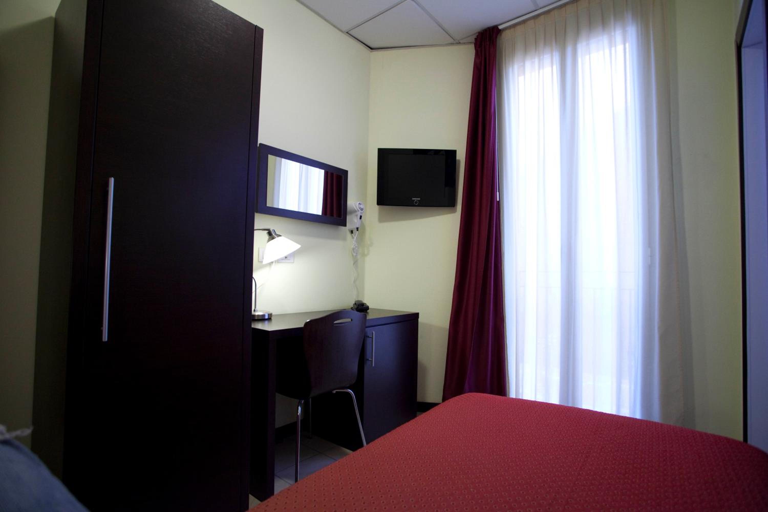 Standard Single Room photo 3