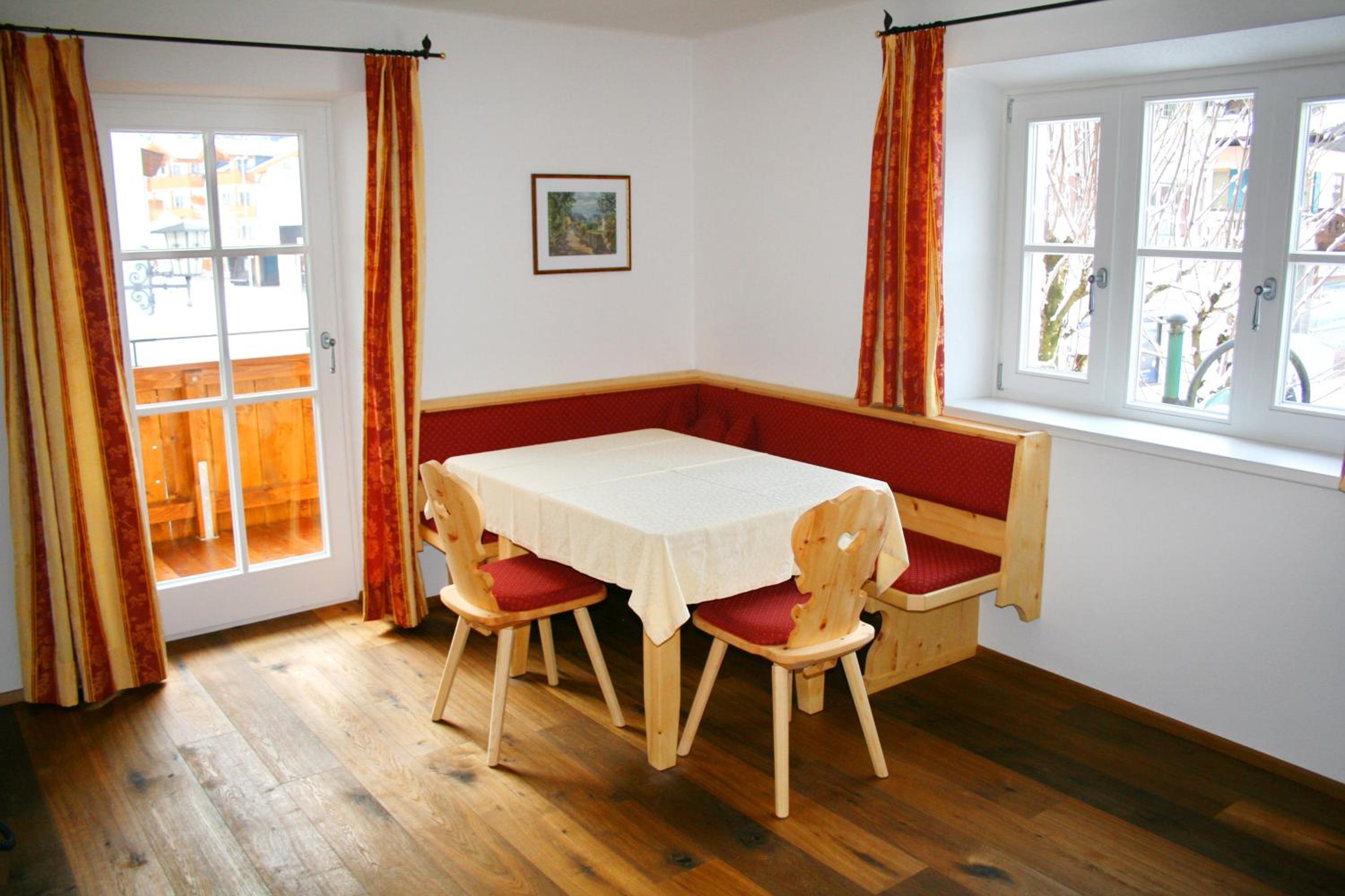 Apartment with Balcony photo 2