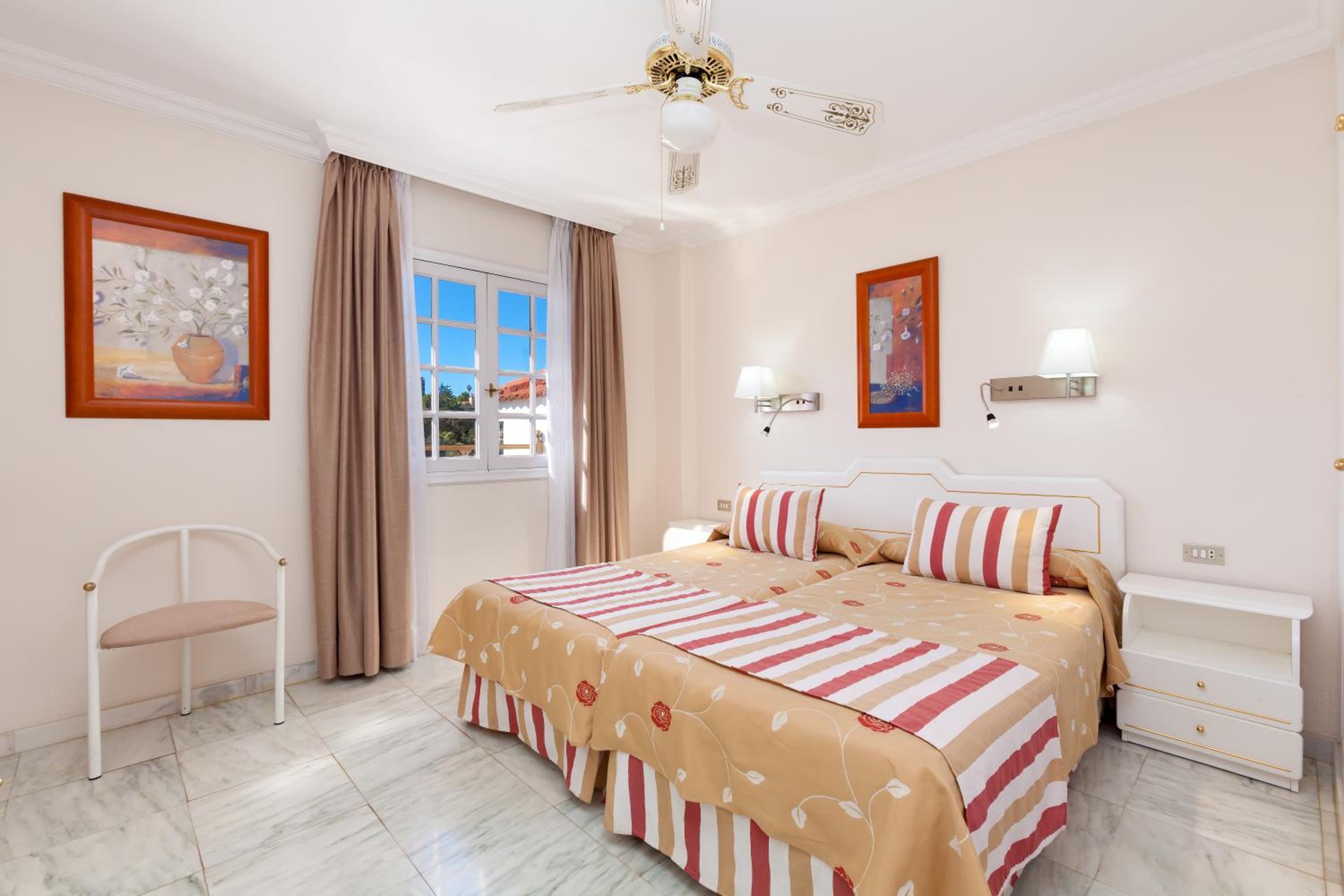 One-Bedroom Apartment - Photo 3