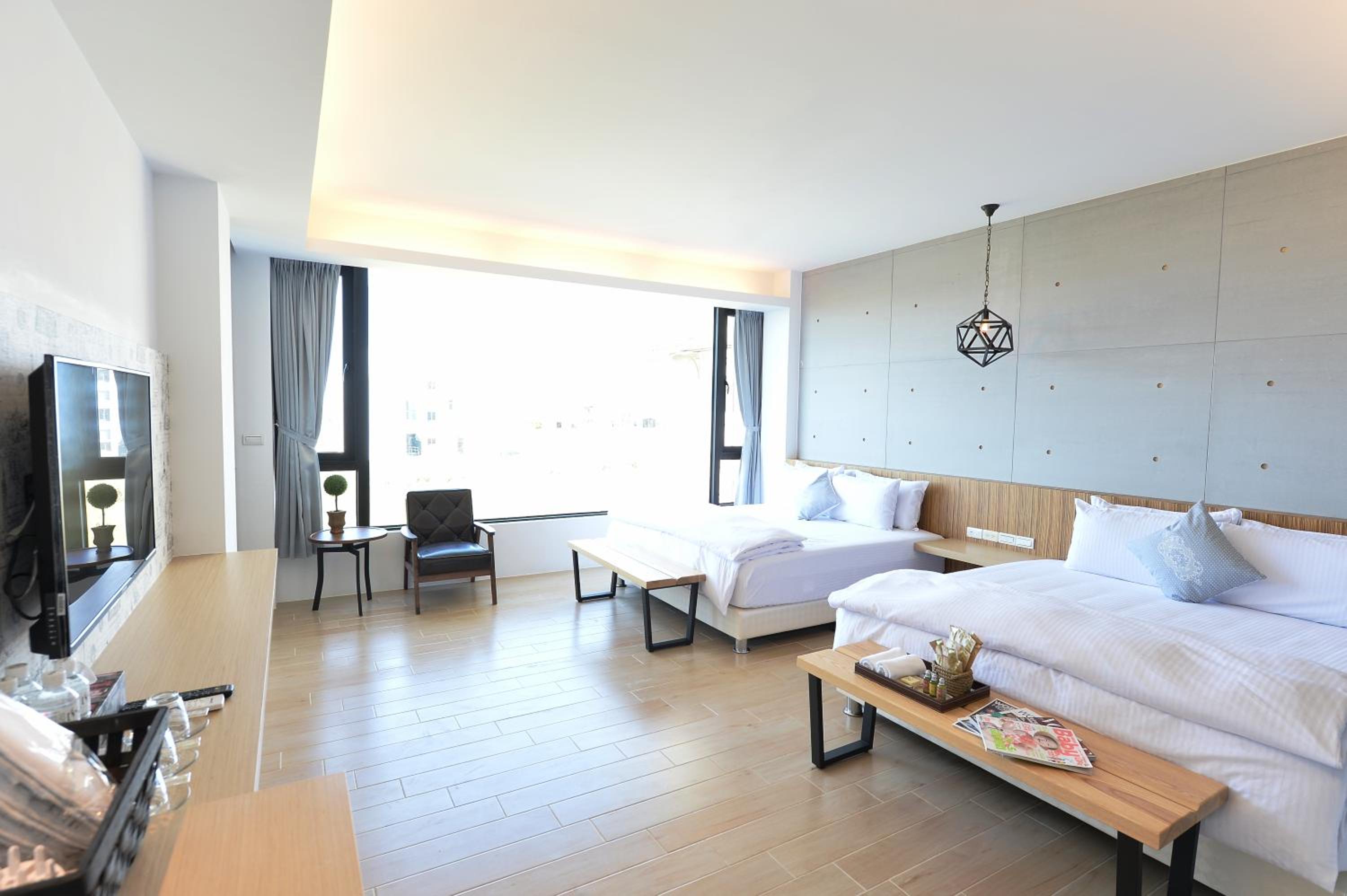 Deluxe Quadruple Room