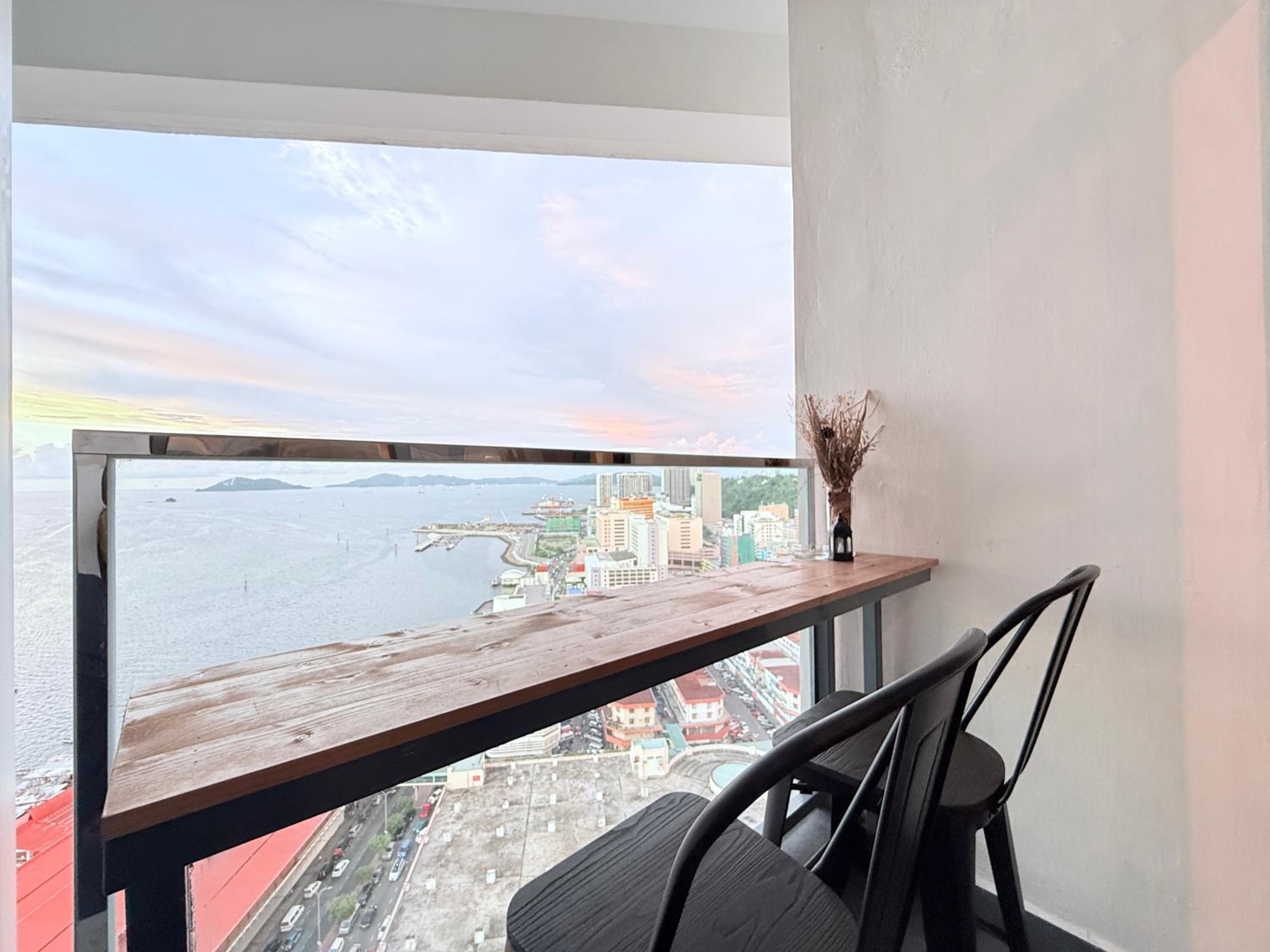 Family Room with Sea View