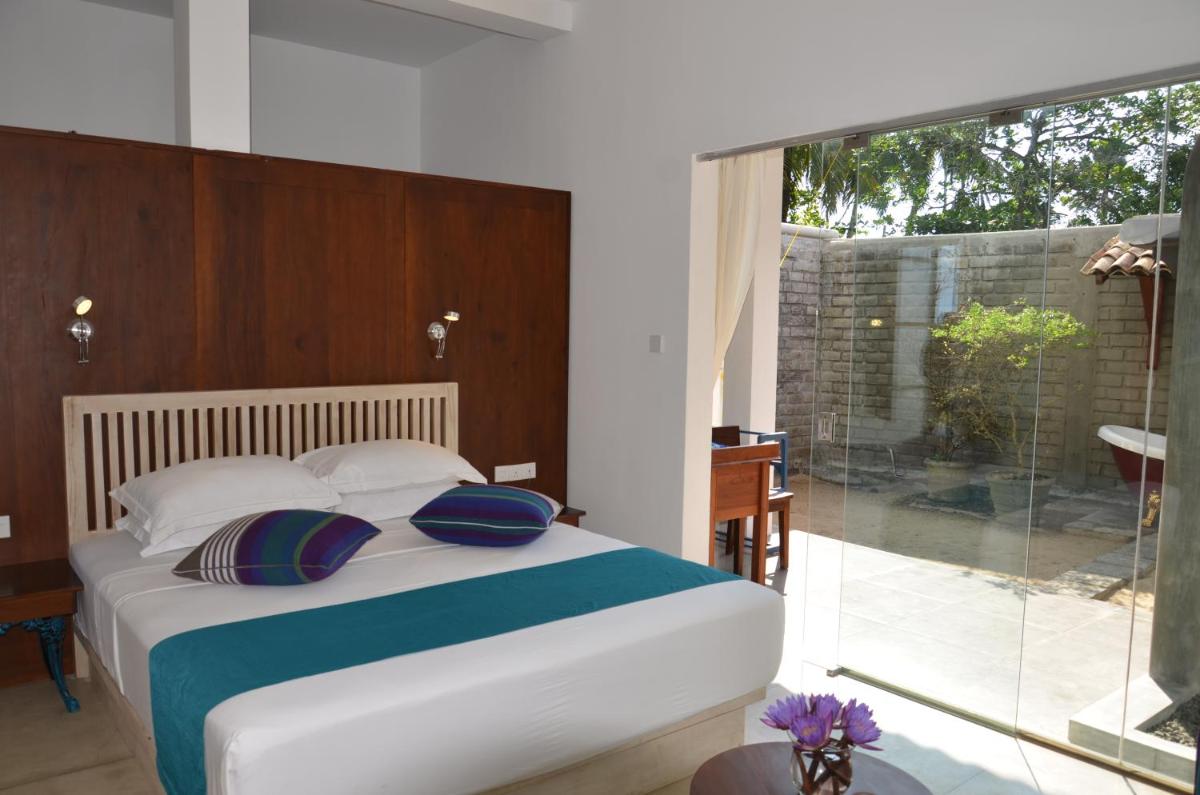 Deluxe Double Room with Early Check-in & Late Check-out on Availability & 10% off on Food & Beverage photo 1