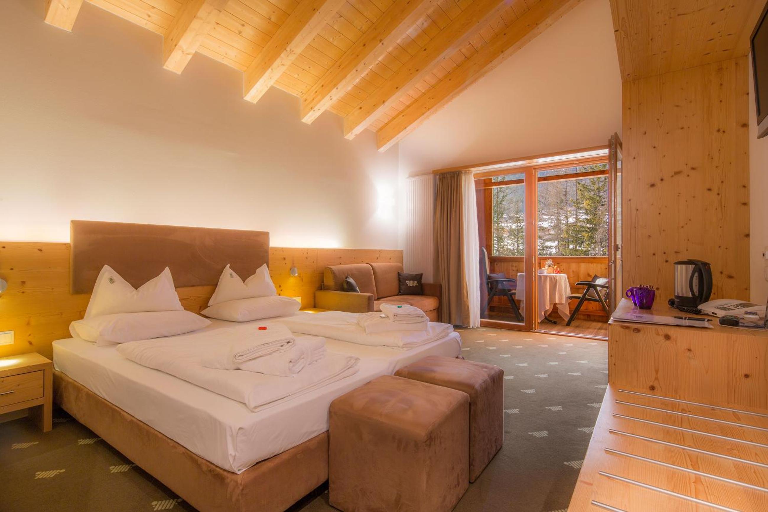Double or Twin Room - Attic - Photo 1