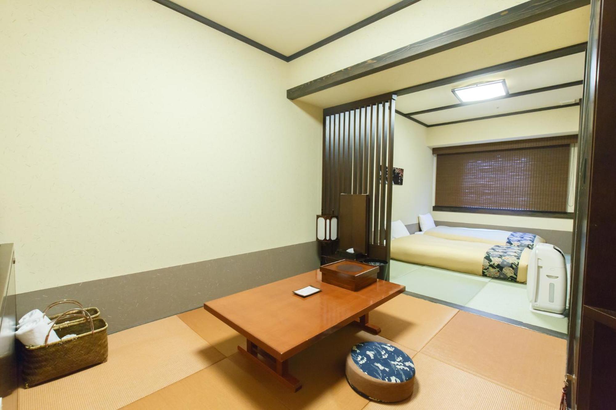 Japanese-Western Style Twin Room - Photo 1