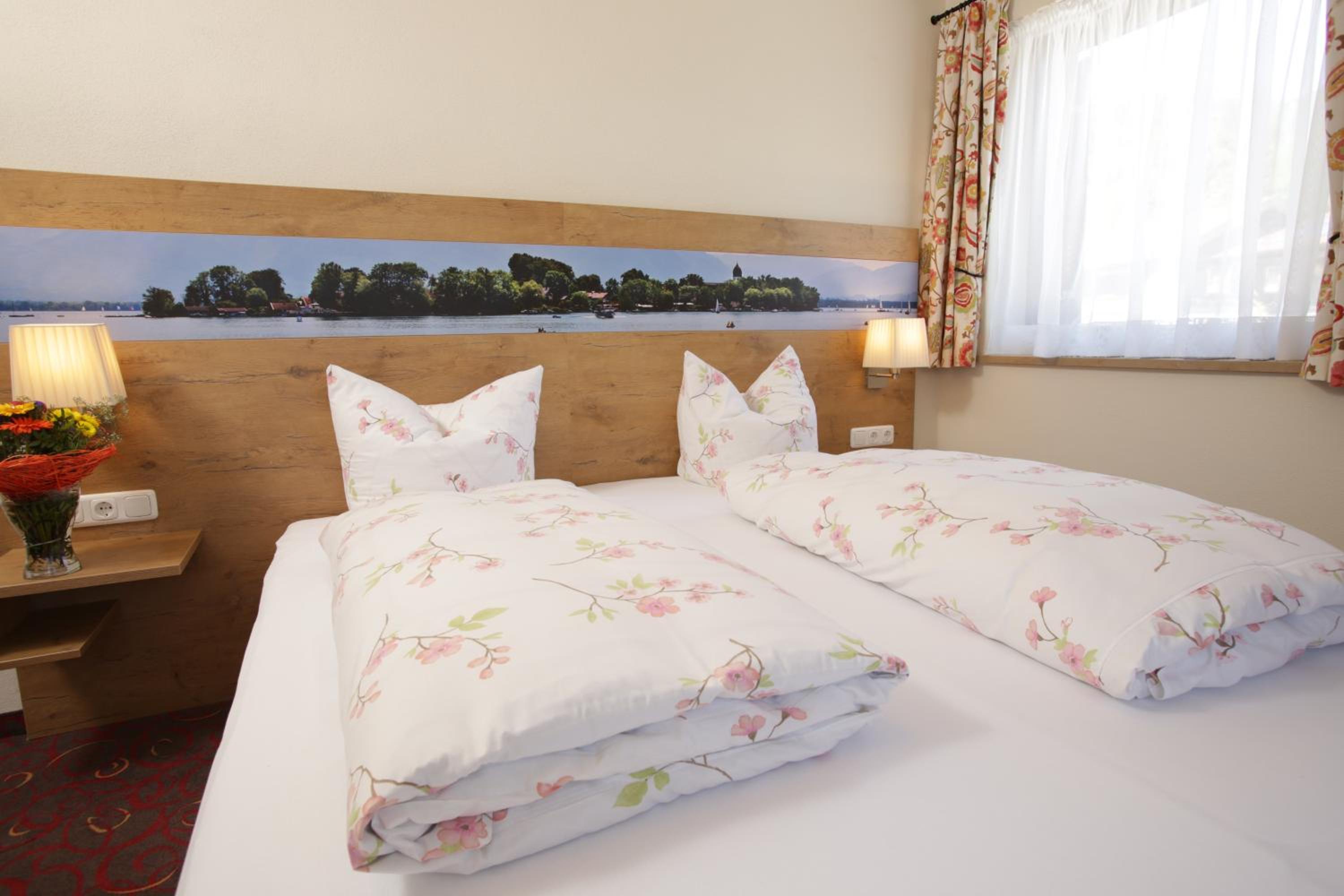 Double Room - Photo 15