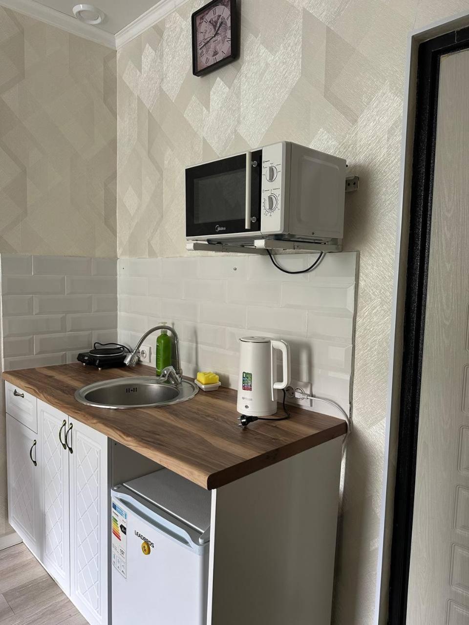 One-Bedroom Apartment with View photo 3