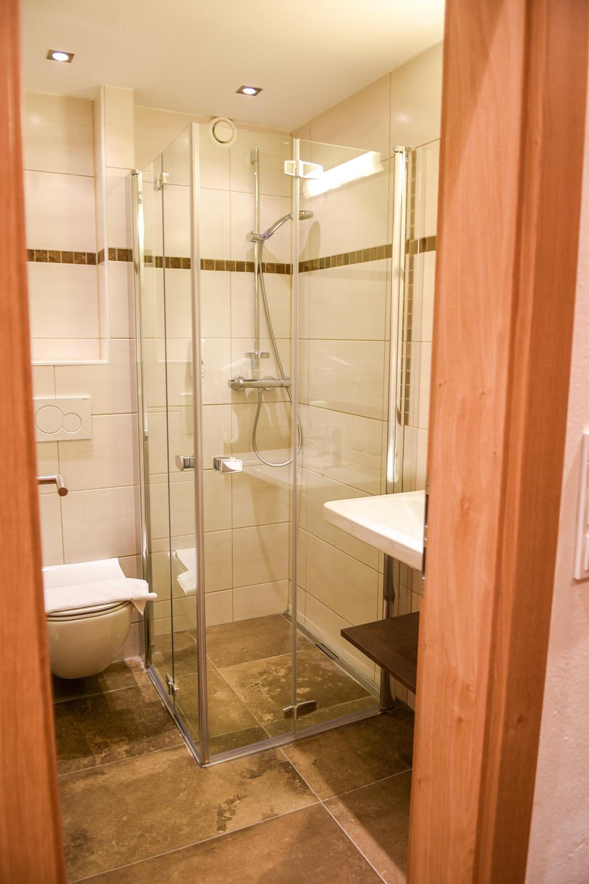 Deluxe Double Room with Extra Bed photo 3