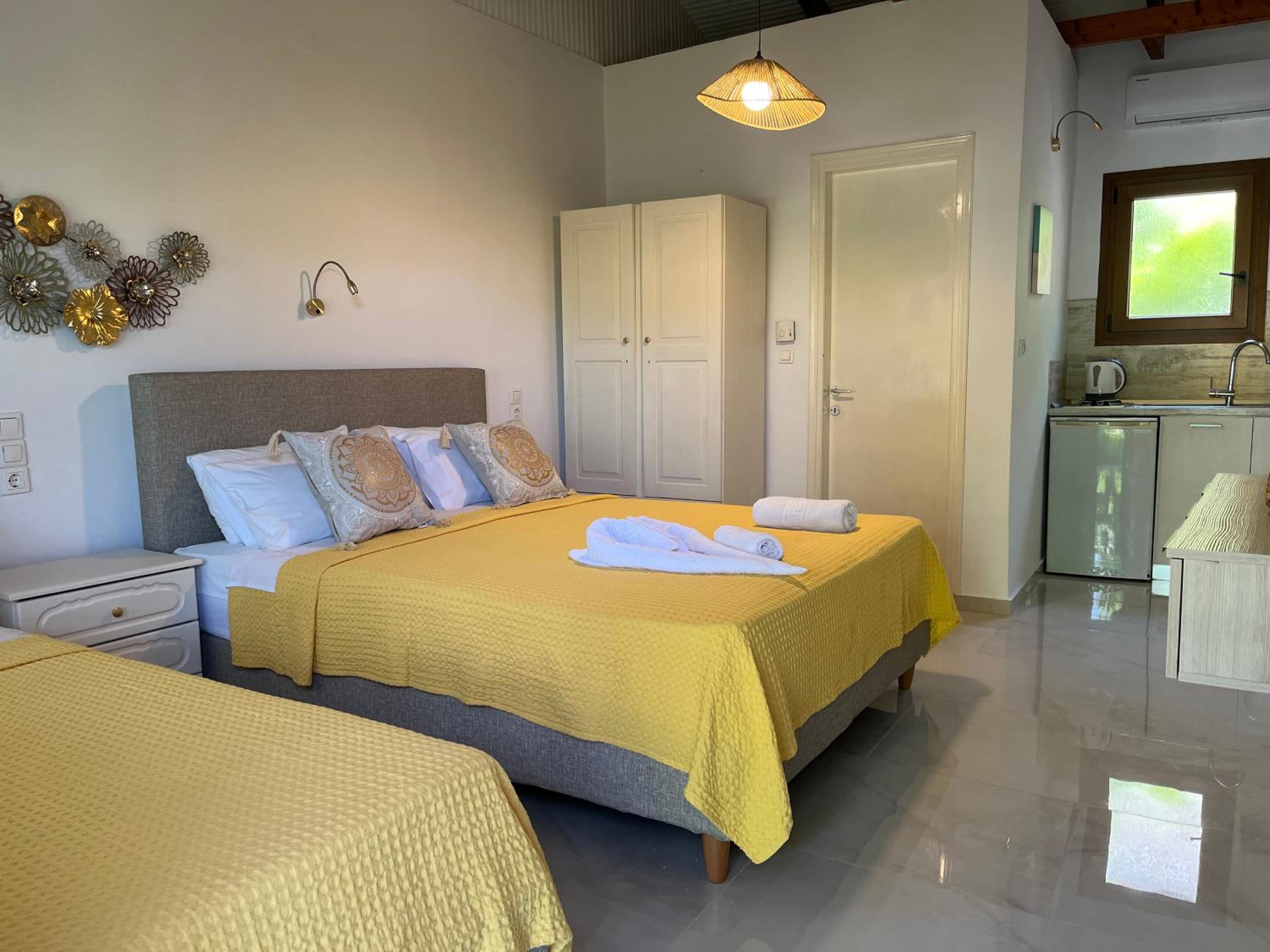 Deluxe Triple Room
