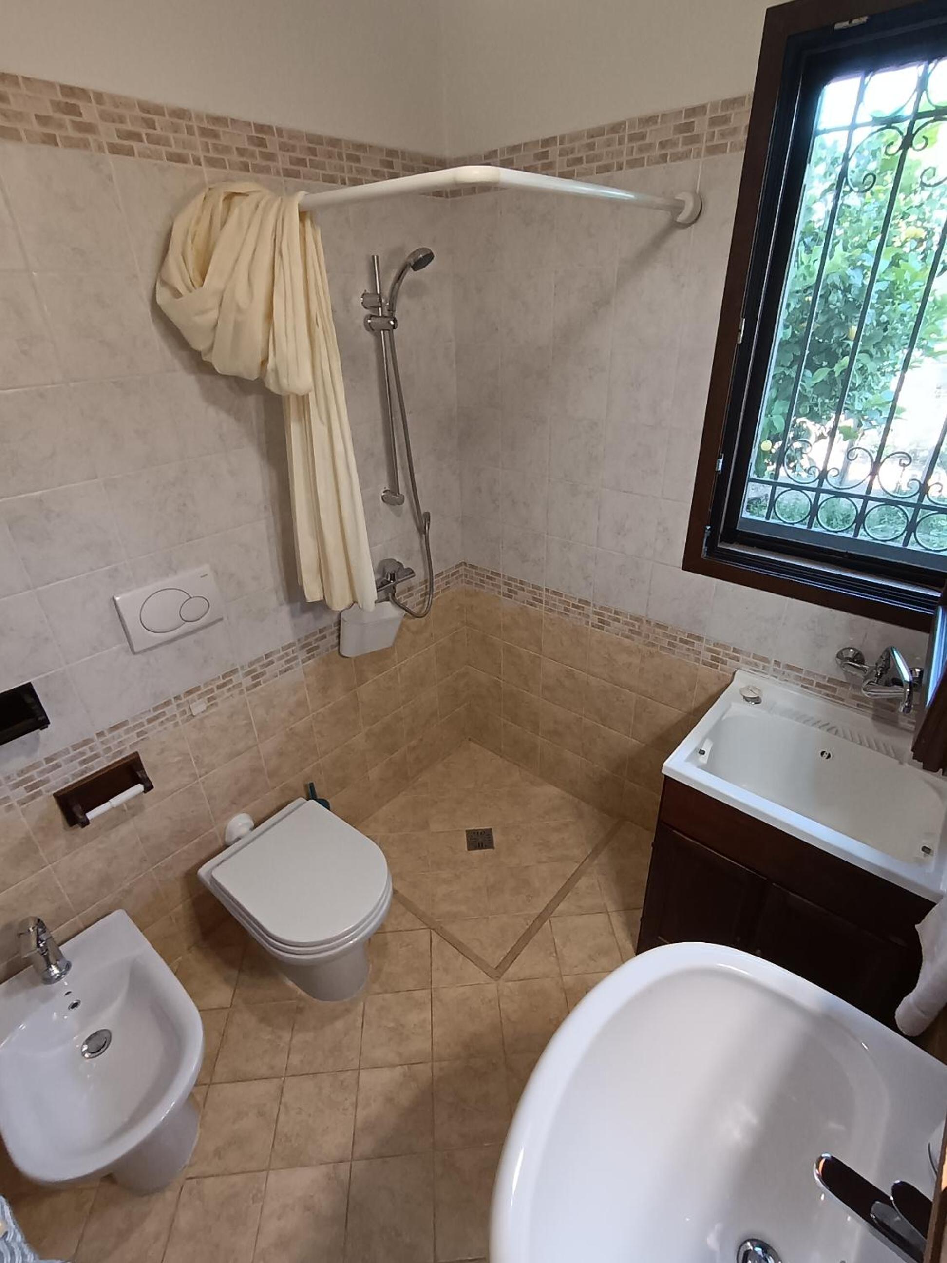 One-Bedroom House photo 3