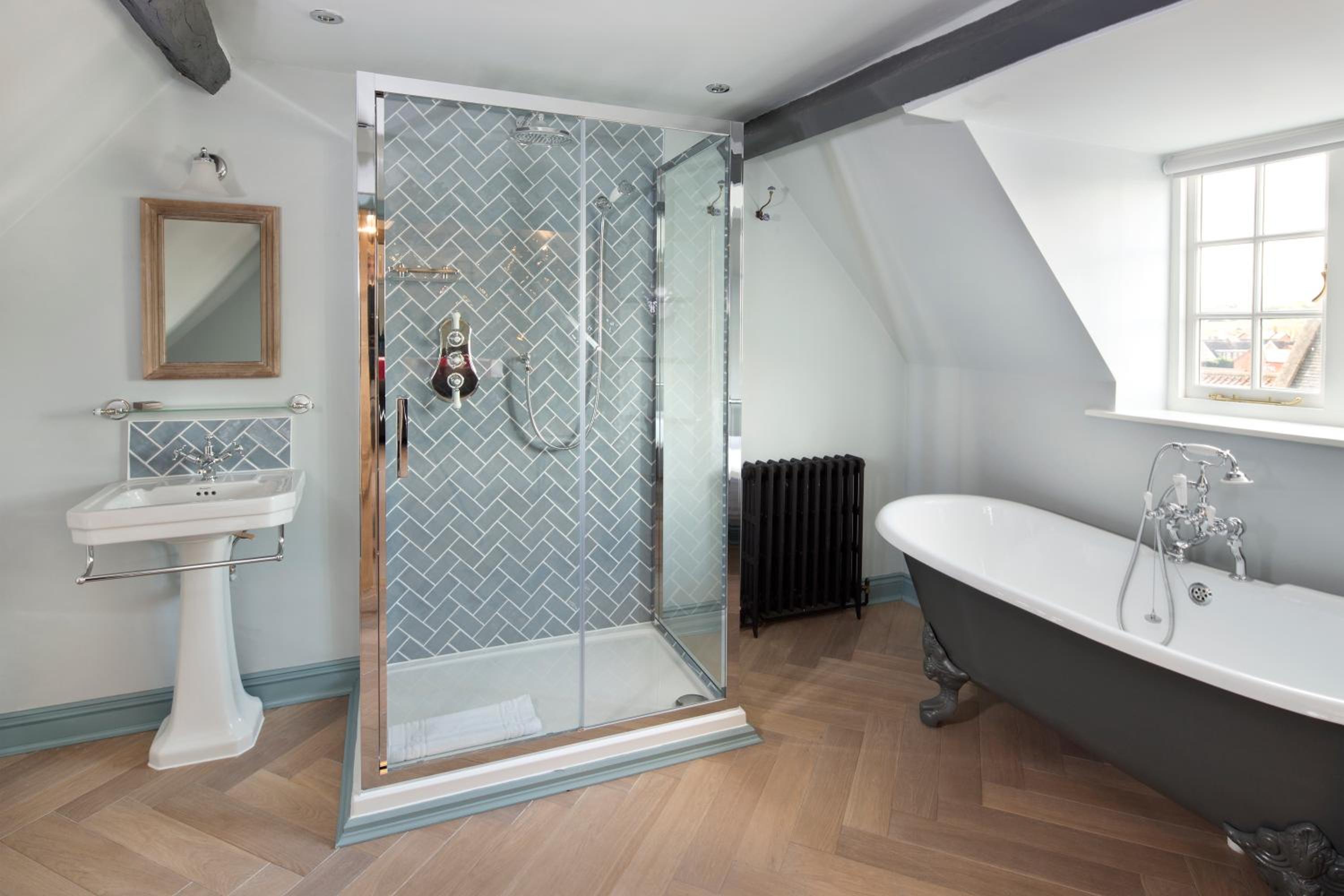 The Suite(2 Adults) - Photo 2