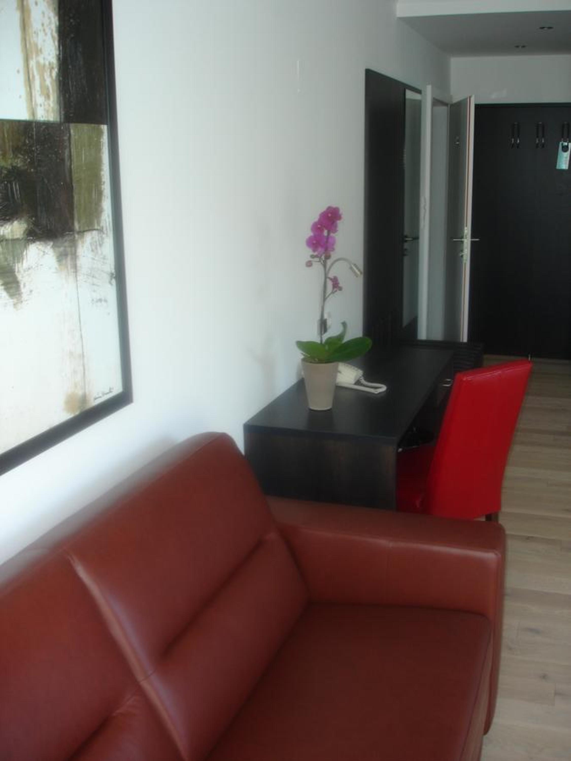 Deluxe Junior Suite photo 2