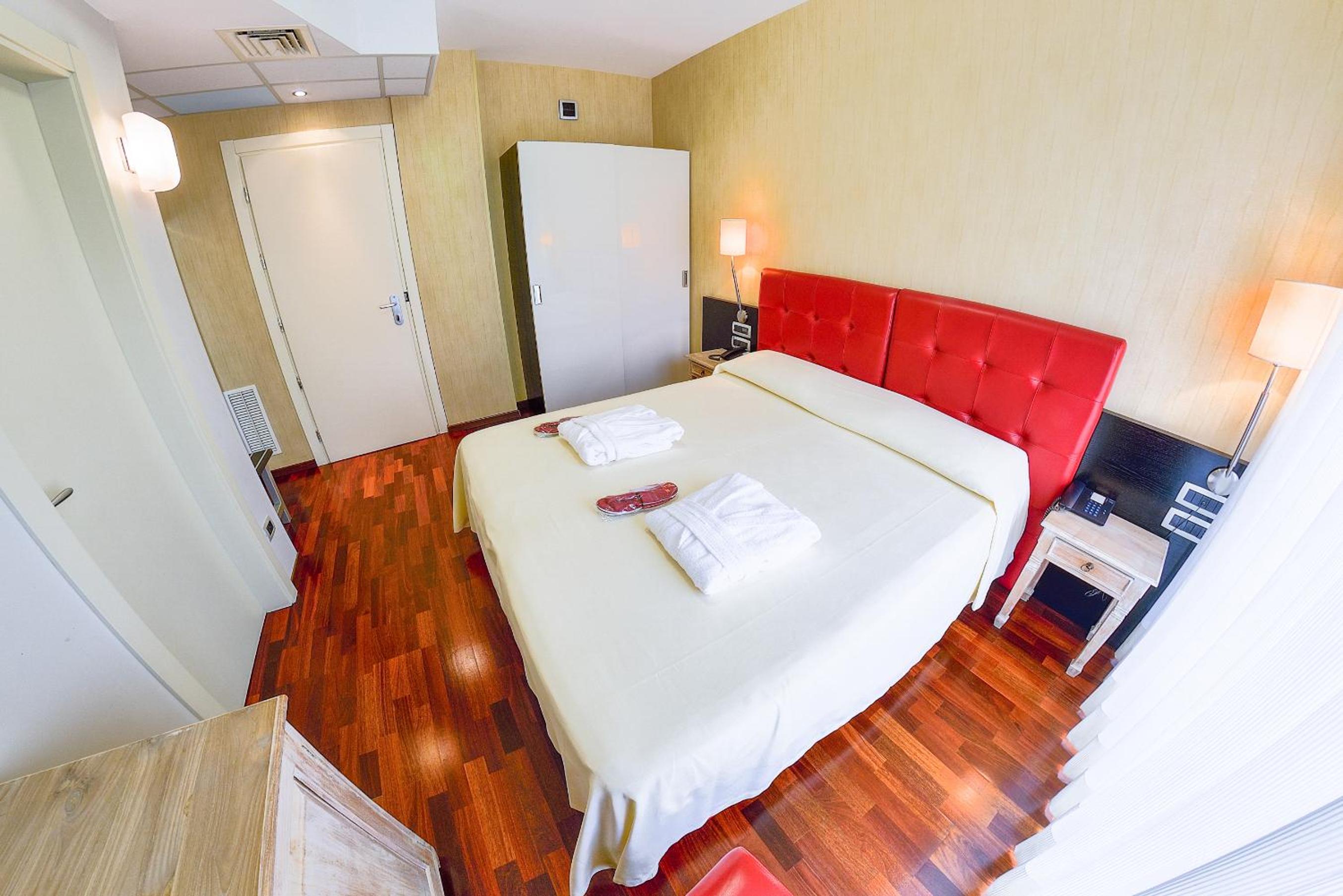 Budget Double Room photo 2