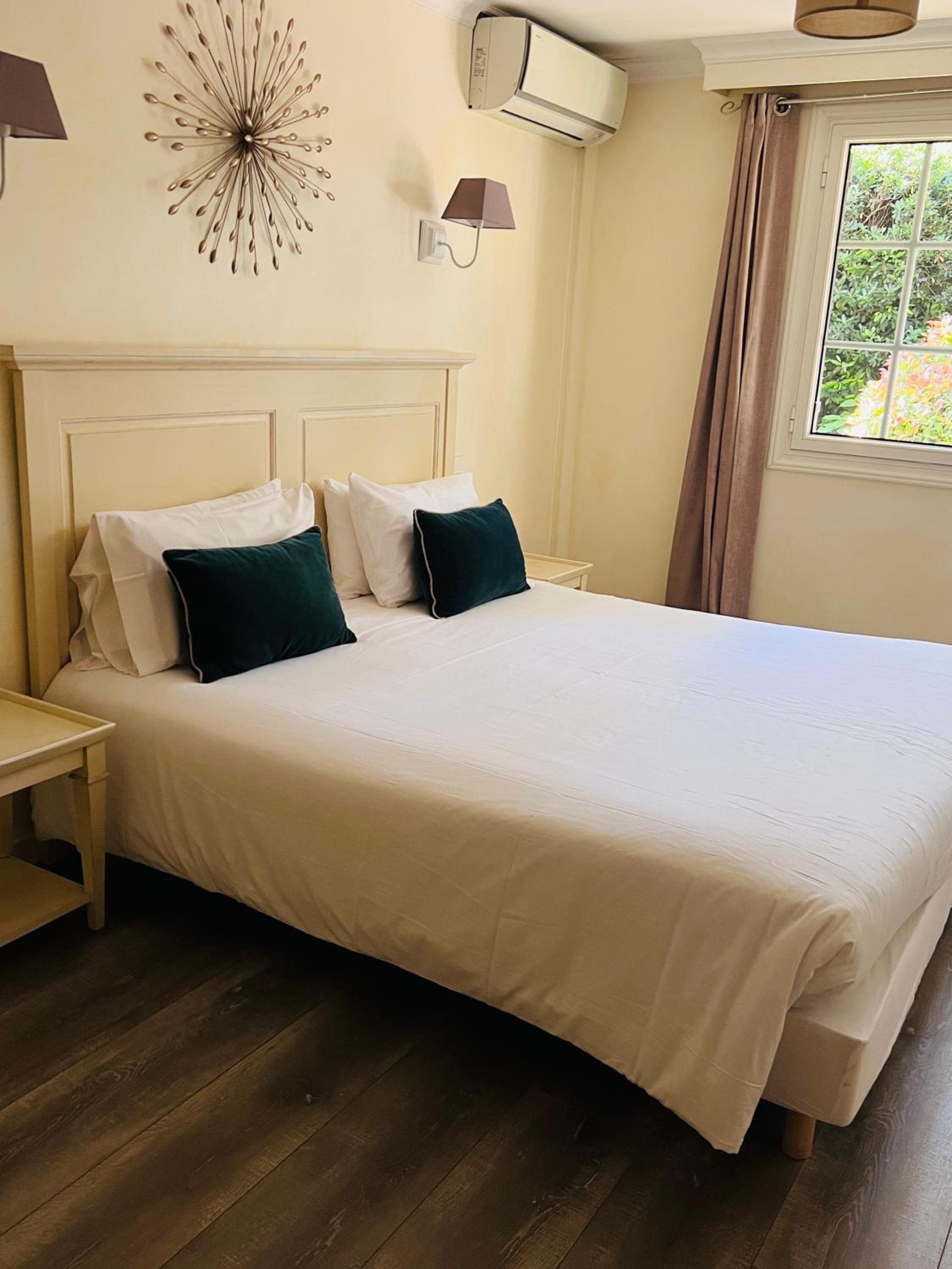 Medium Comfort Double Room - Photo 1