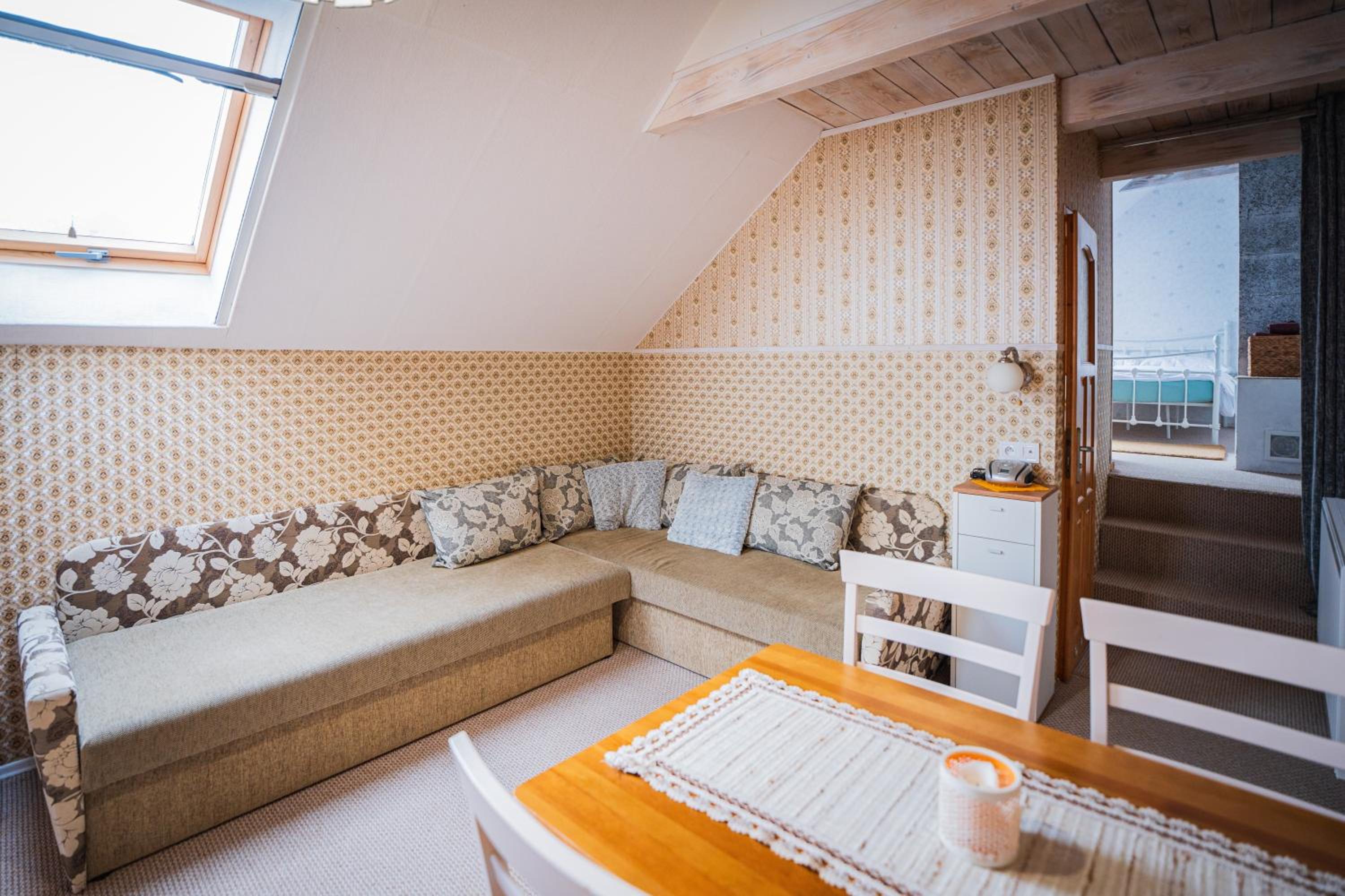Apartment with Garden View - Photo 6