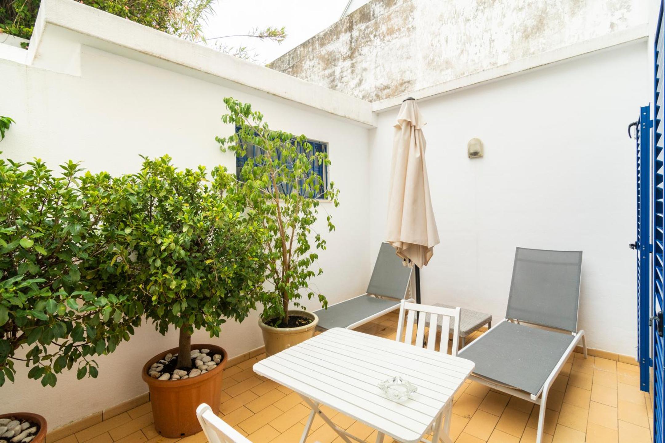 Studio with Terrace