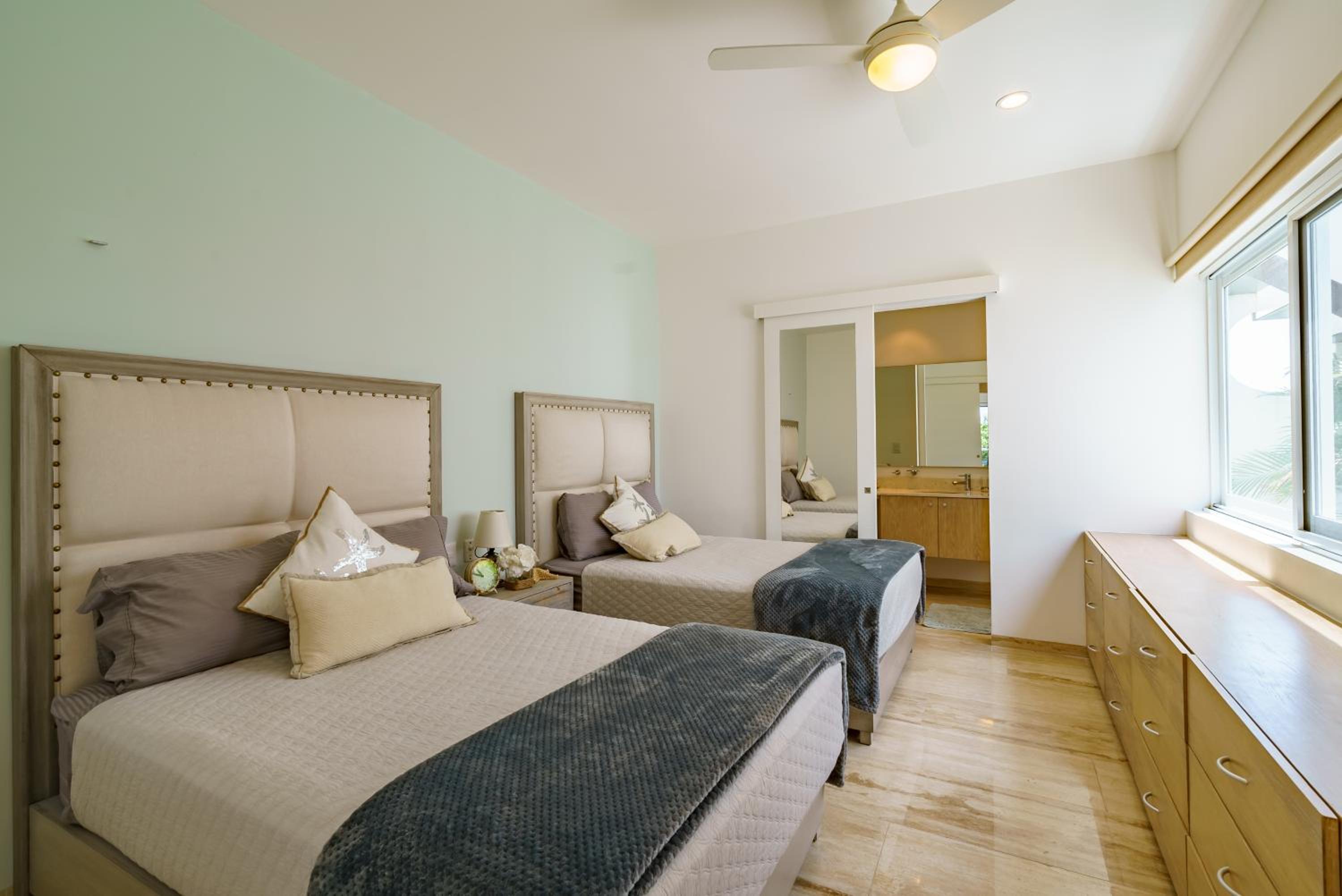 Two-Bedroom Apartment - Photo 11
