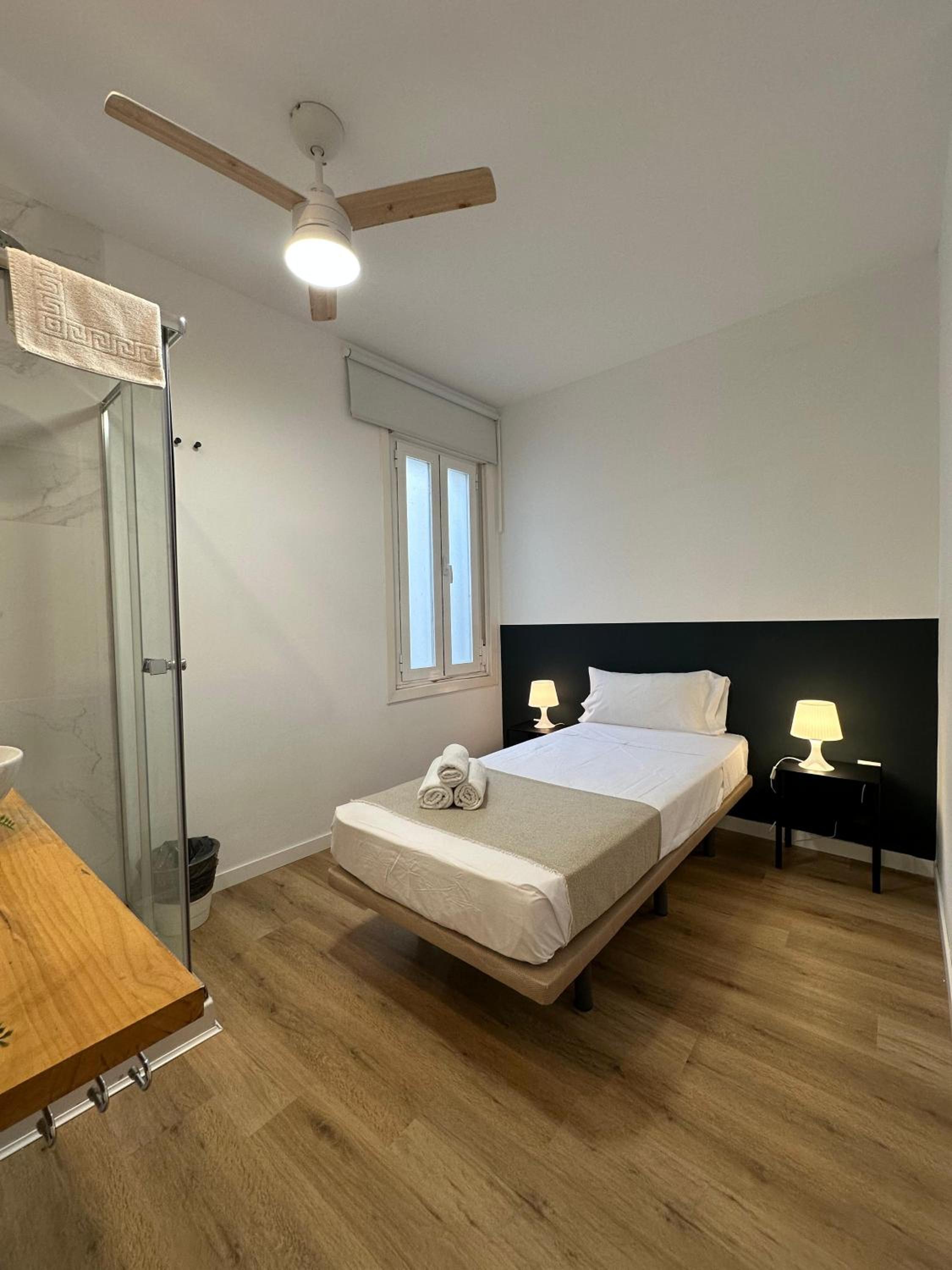 Single Room with Shared Bathroom