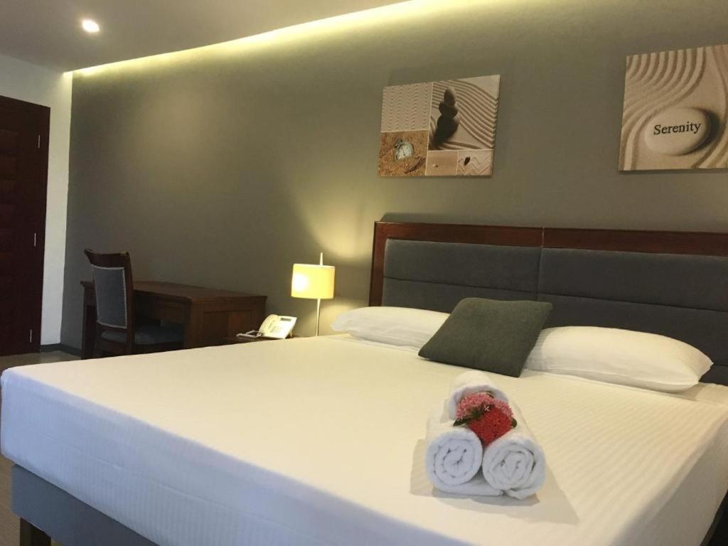 Standard King Room