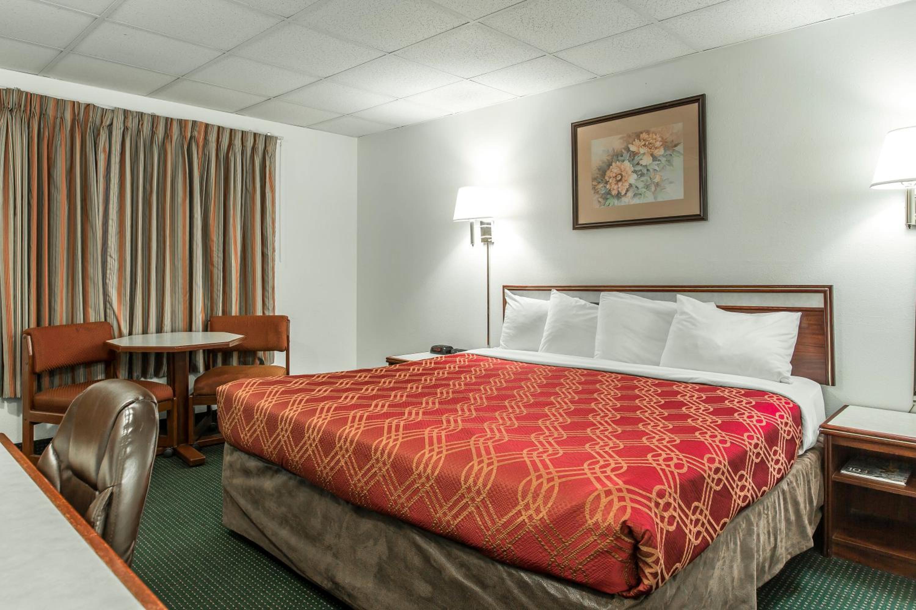 King Room with Ocean View - Non-Smoking - Photo 2