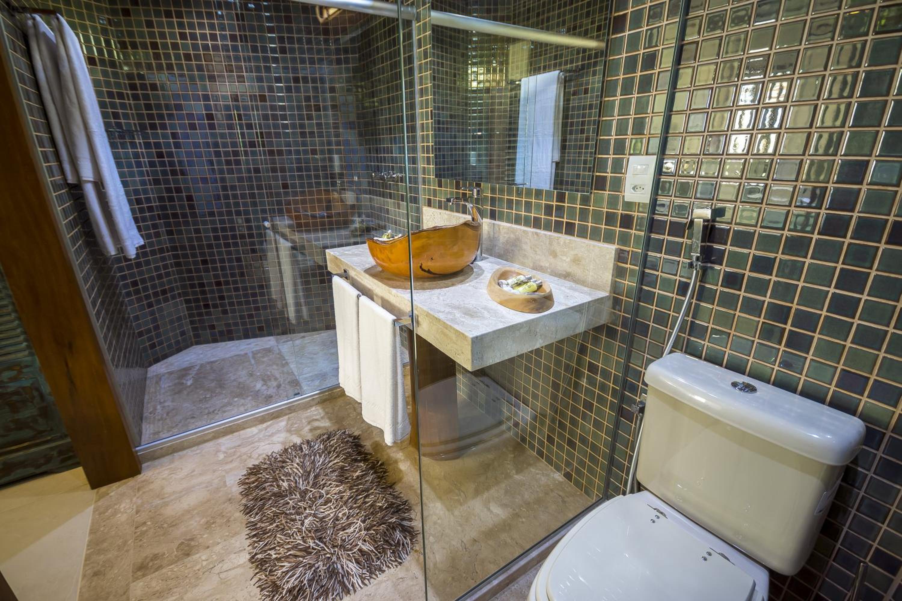 Deluxe Double Room with Balcony - Photo 11