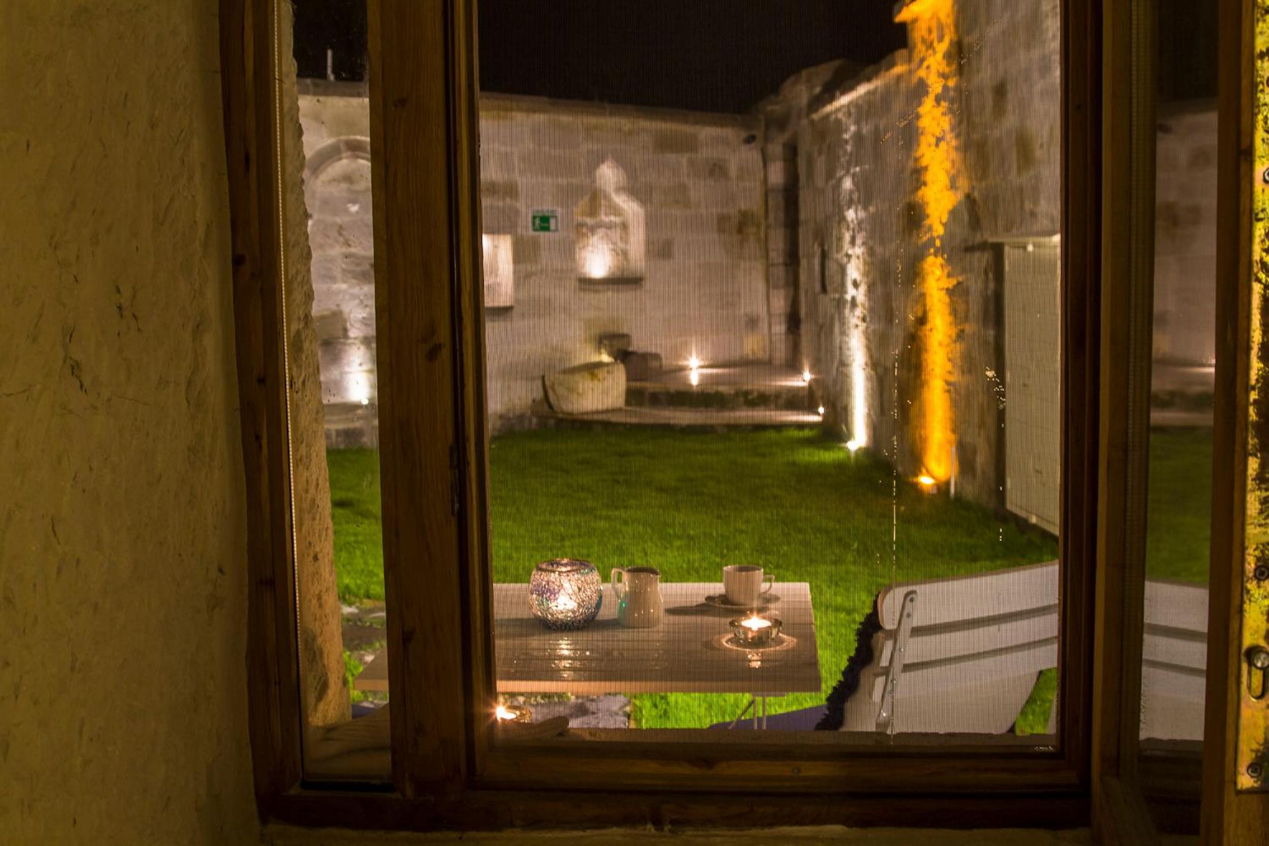 Garden Cave Suite - Photo 3