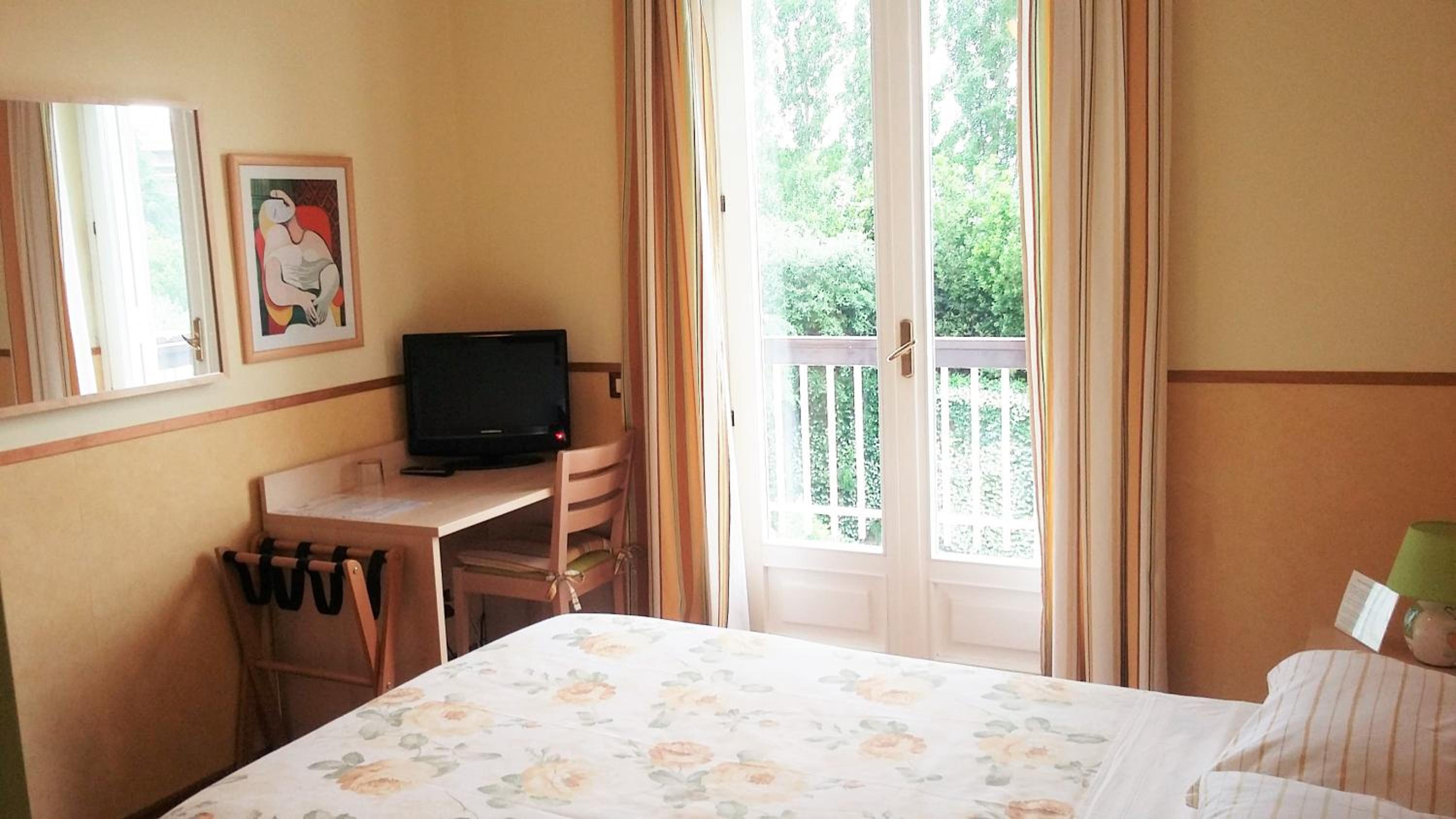 Single Room photo 3