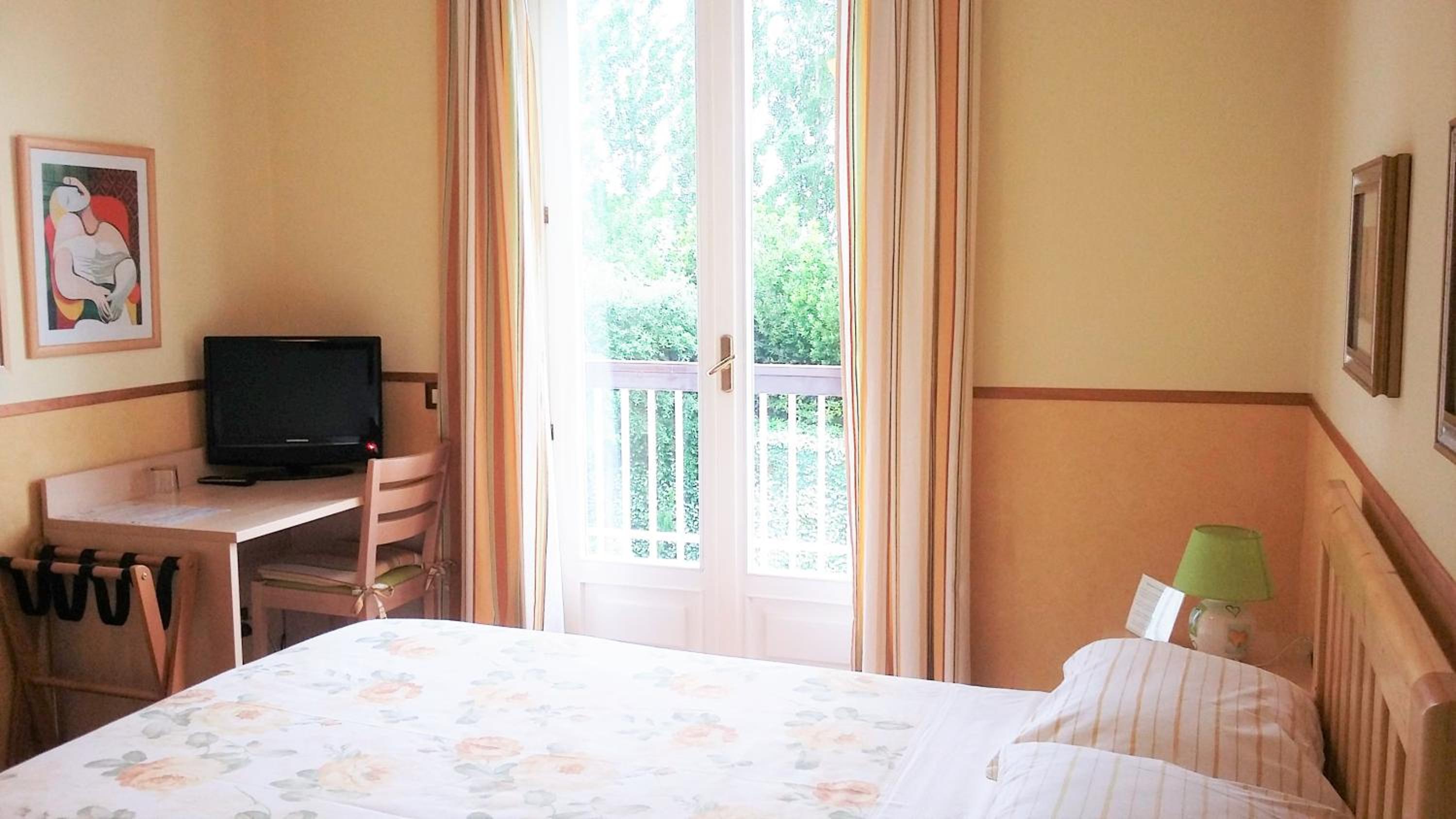 Single Room photo 2