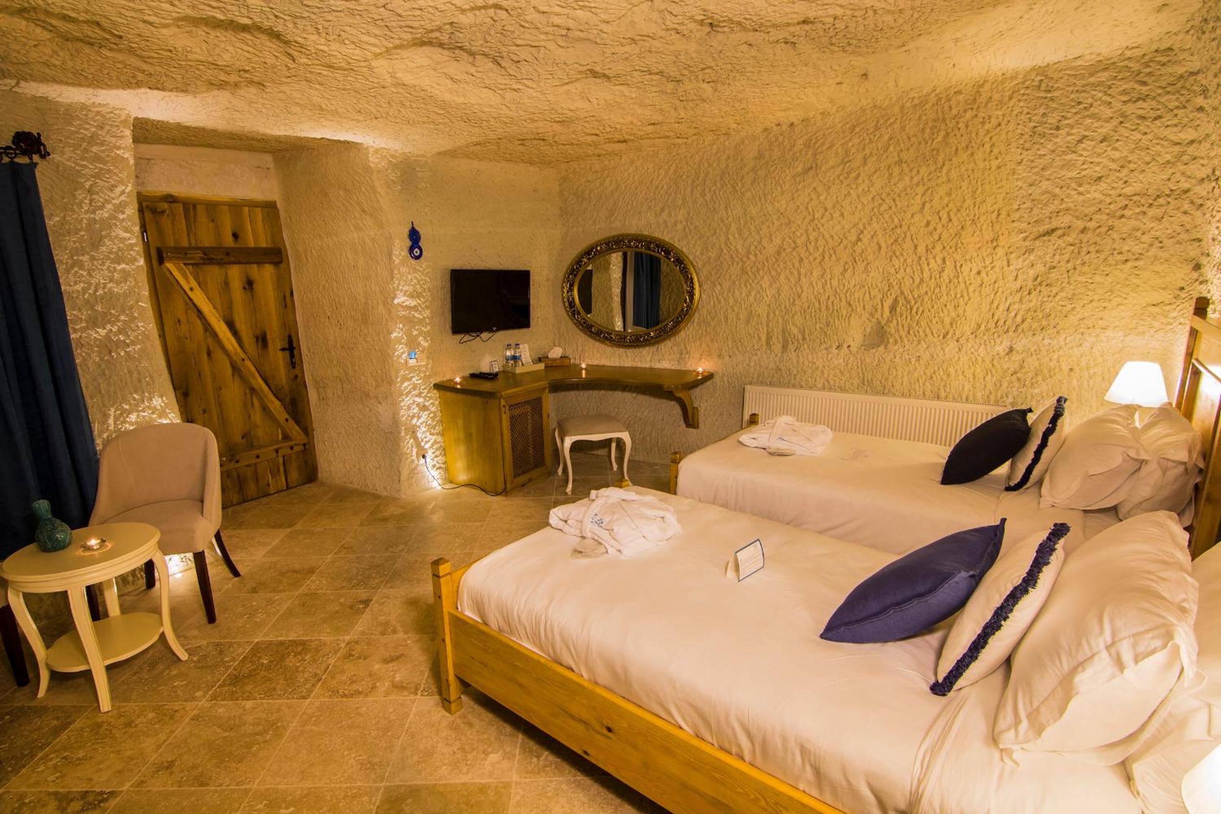 Garden Cave Suite - Photo 7