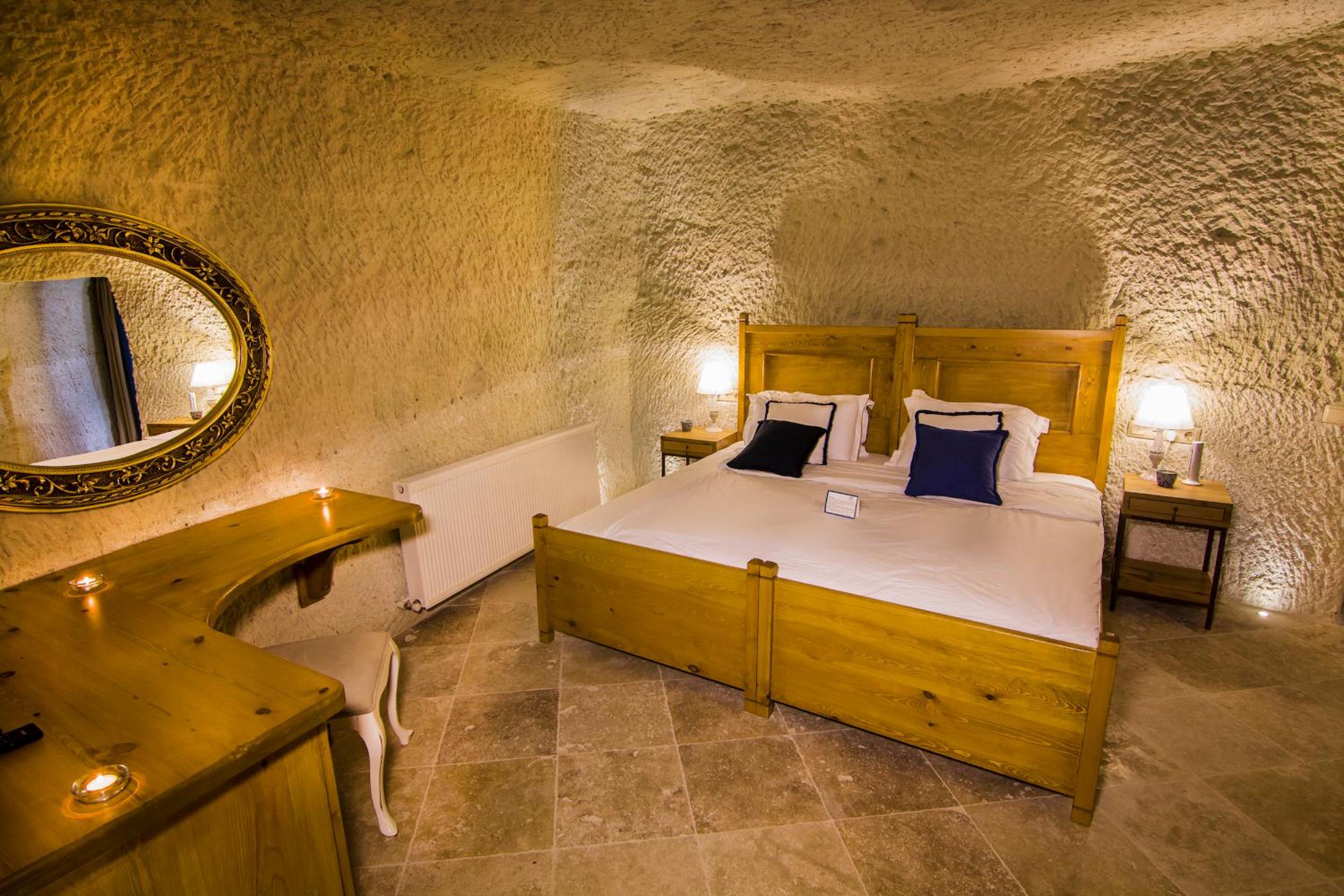 Garden Cave Suite - Photo 1