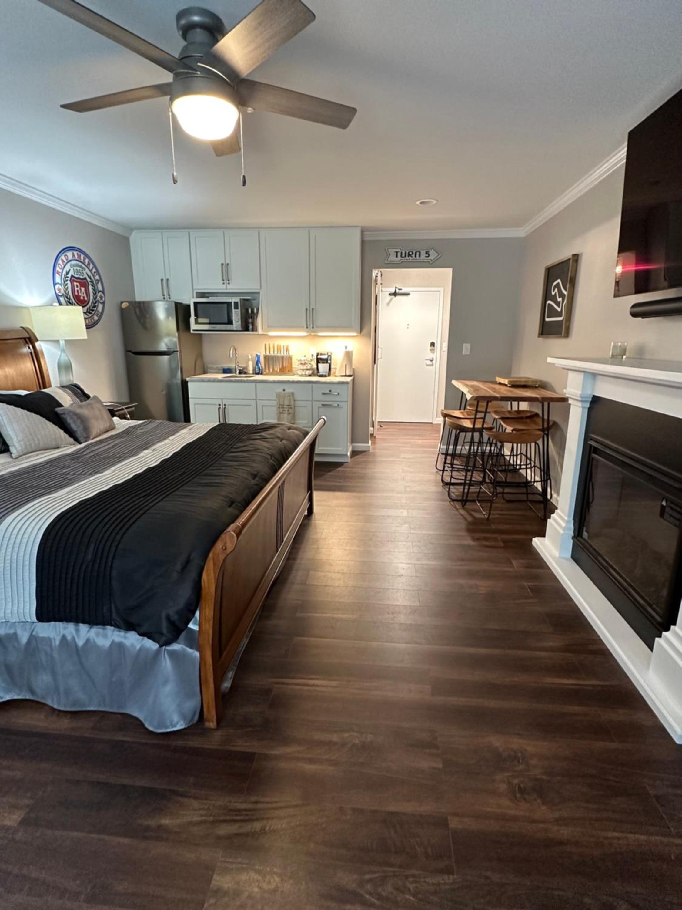 Suite with Balcony photo 1