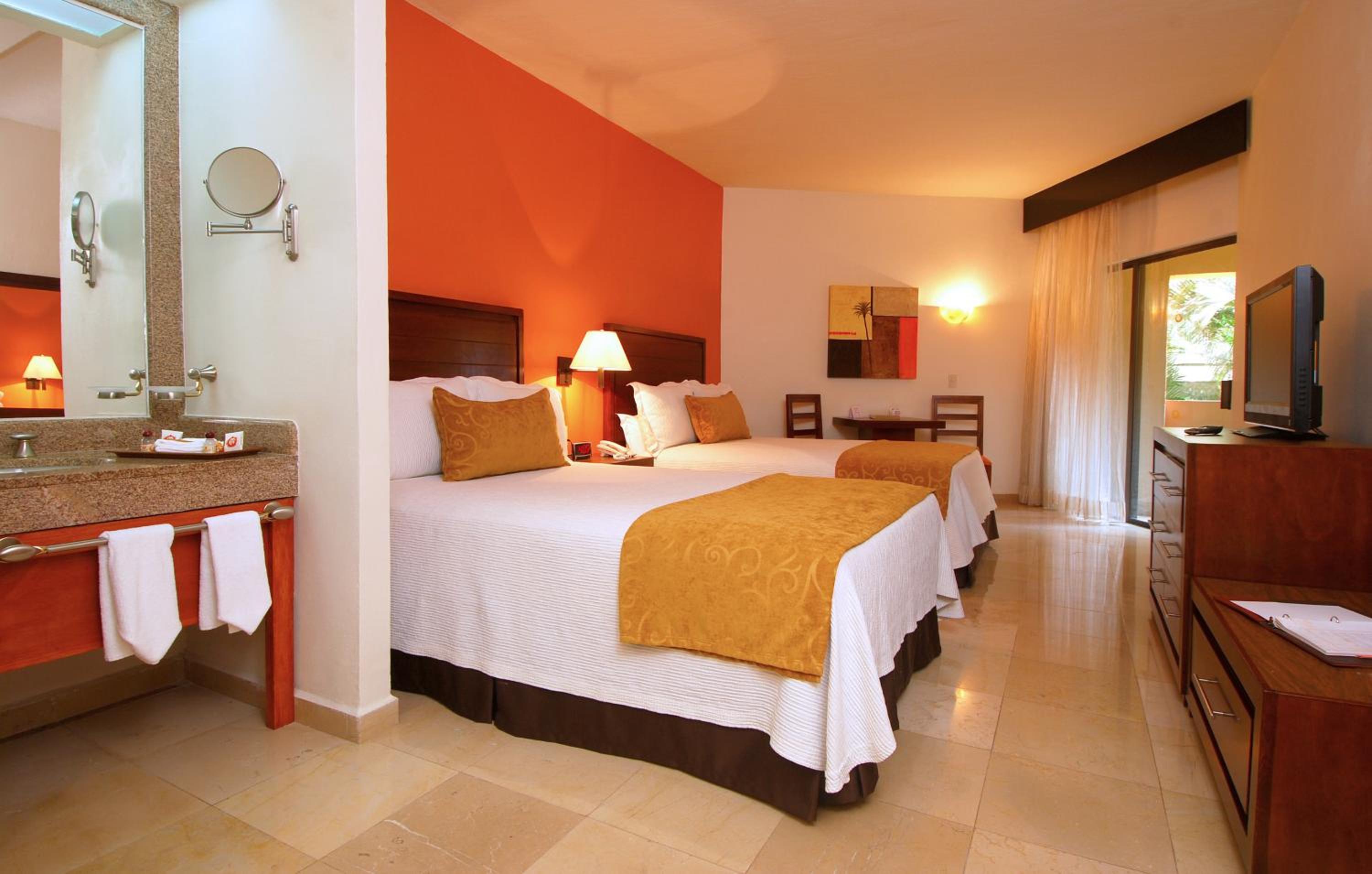 Deluxe Double Room - Photo 1
