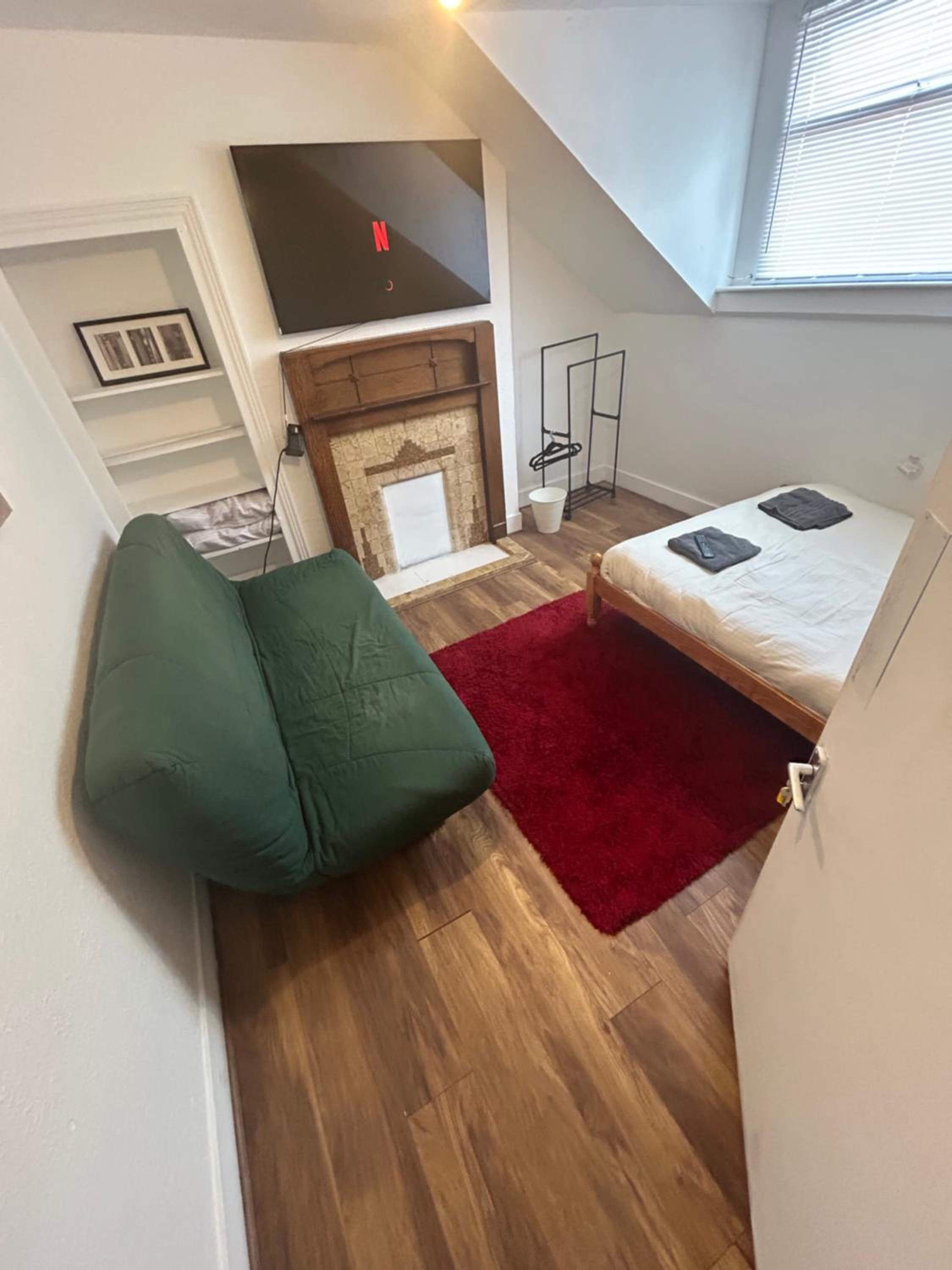 Standard Double Room with Shared Bathroom photo 2
