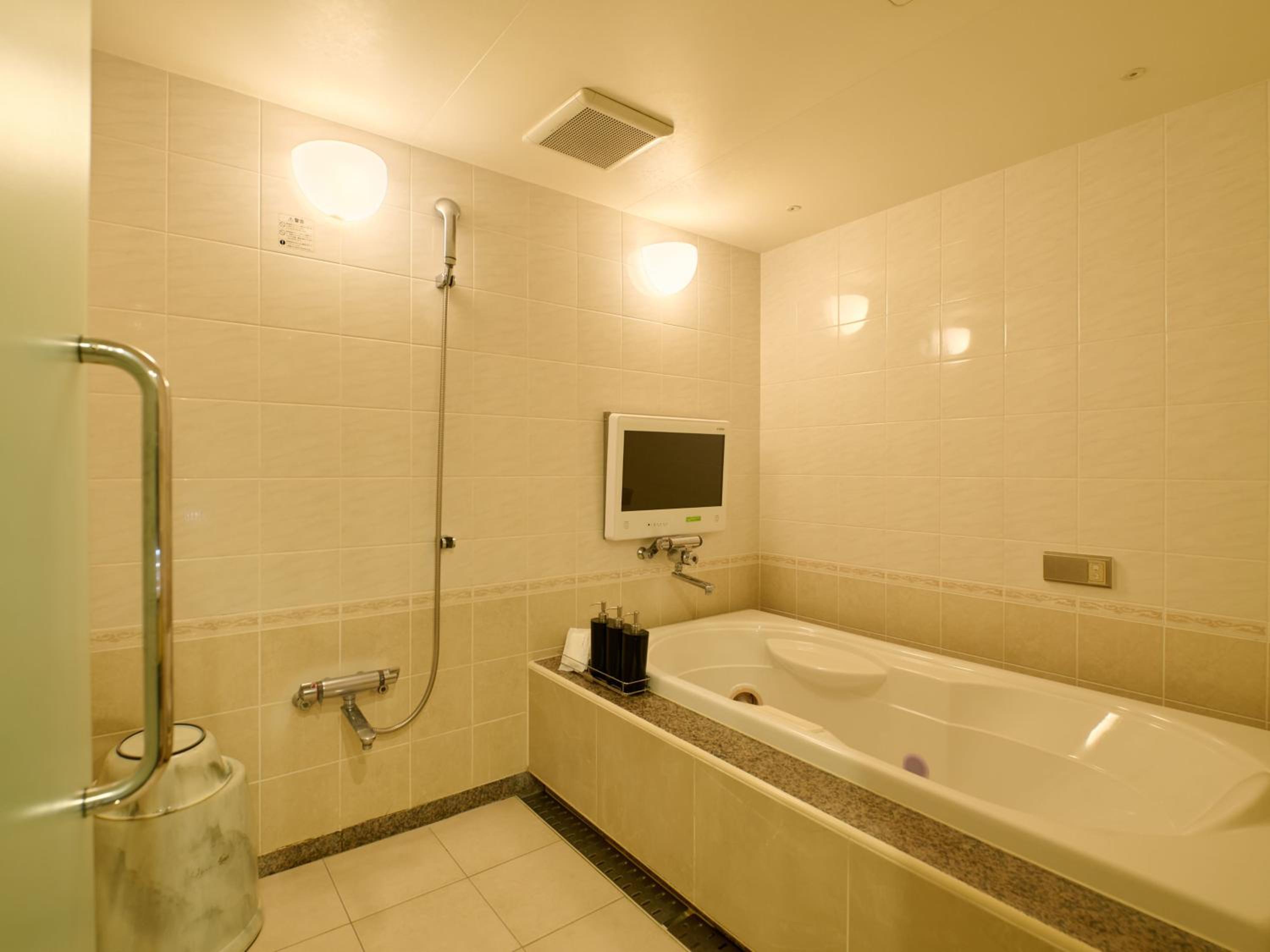 King Suite - Photo 9